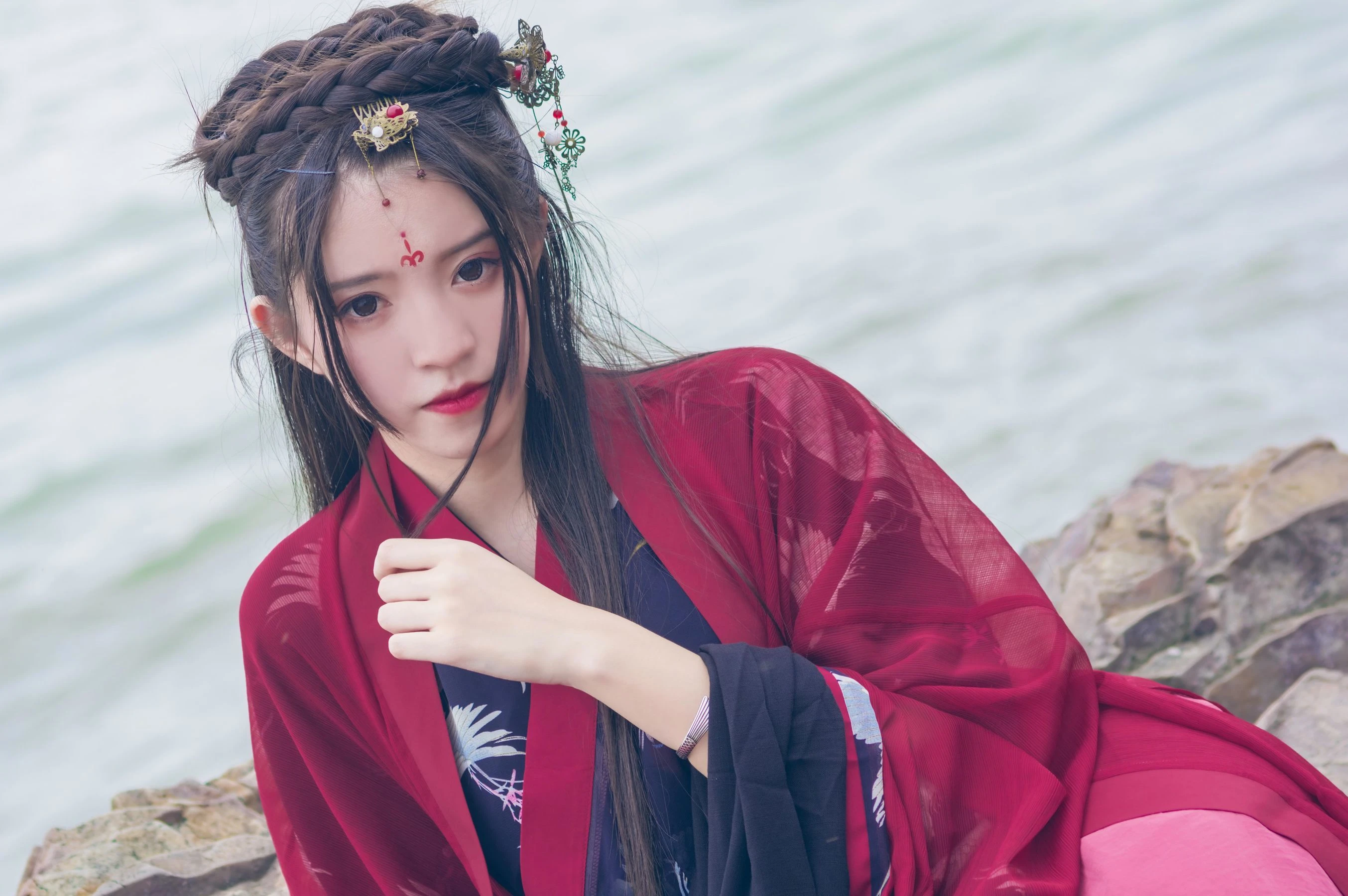 [校花]胡雨晴大片攝影大師作：胡雨晴火辣於戶外演繹曲線氣質大圖演繹 - 7