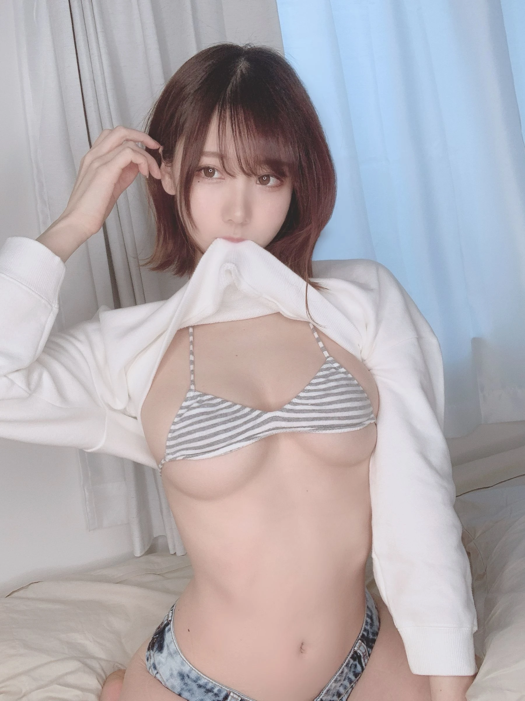 [空姐]吳詩琪珍藏寫真館圖集藝術：吳詩琪甜美韻味展現曲線完美曲線寫真 - 2