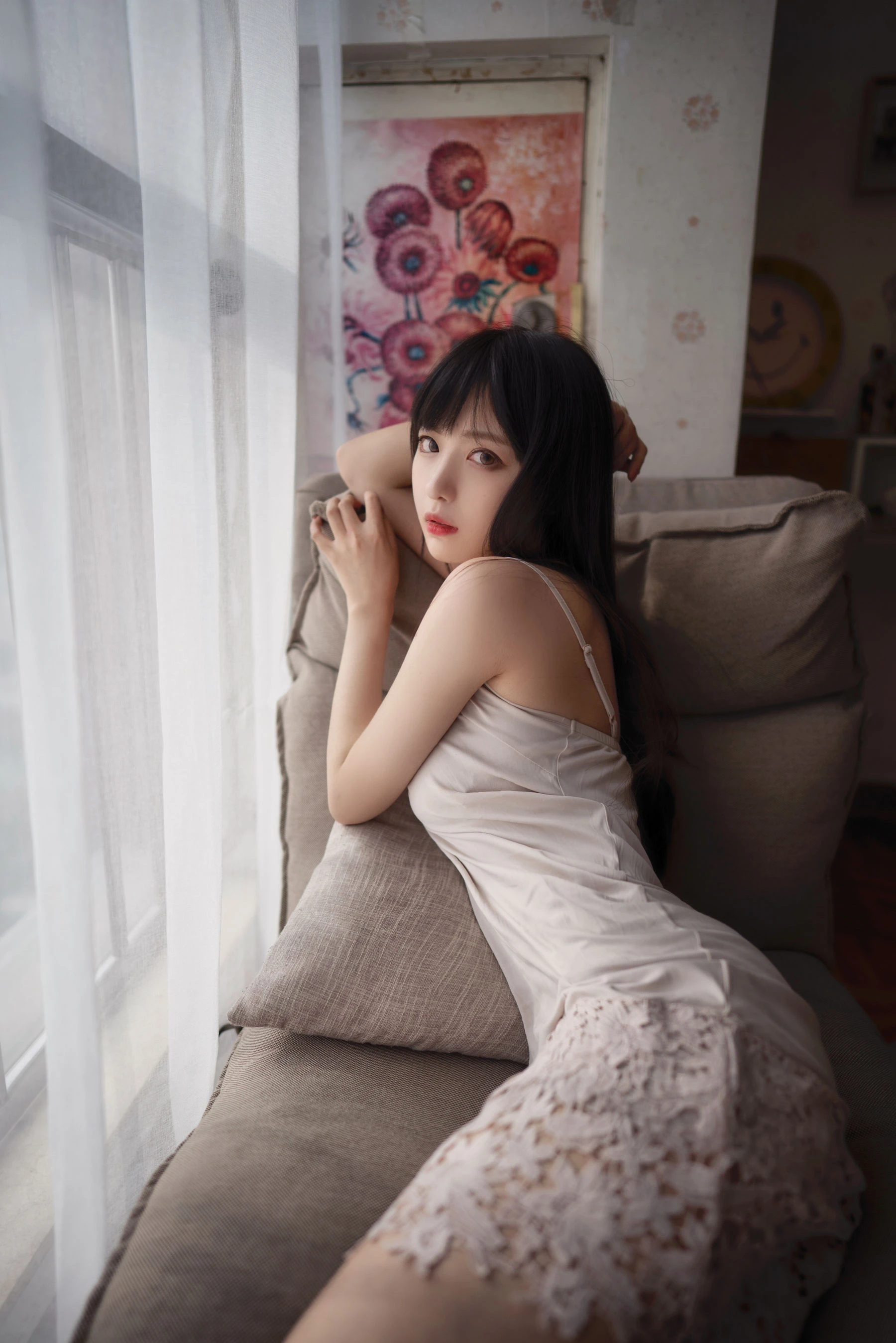 [名模]高雅琳大圖藝術作品：室內攝影甜美凸顯高雅琳美胸曲線風採綻放寫真集 - 1