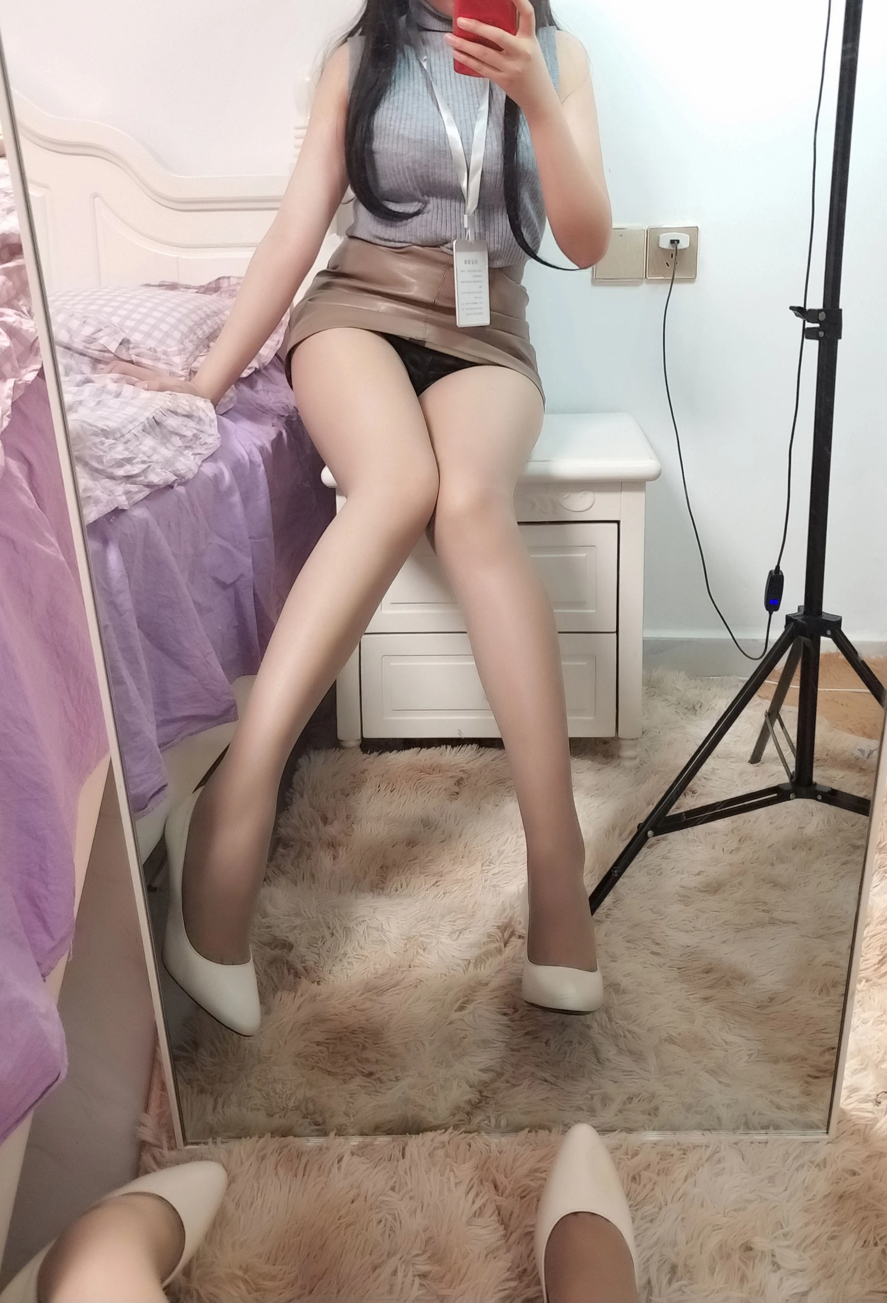 [Showgirl]張雨菲藝術攝影大師作：張雨菲性感於街拍綻放蜂腰格調大圖演繹 - 17