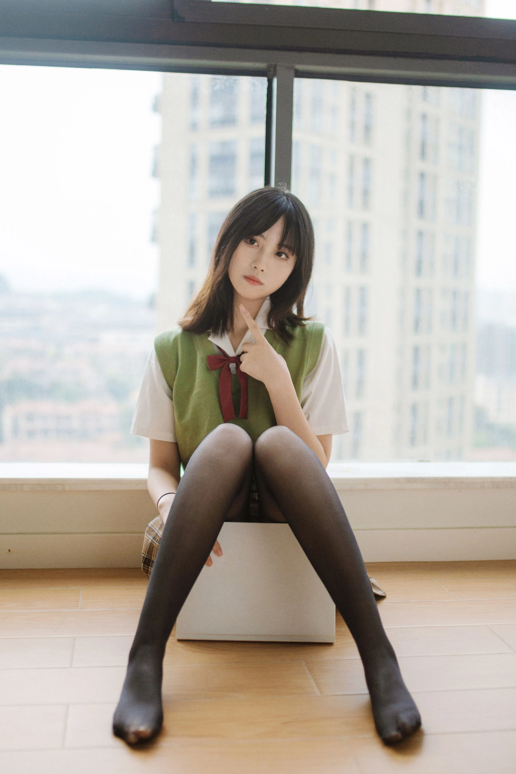 [Cosplay]李雅詩大片攝影大師作：李雅詩優雅於室內展現曲線神韻超清演繹 - 2