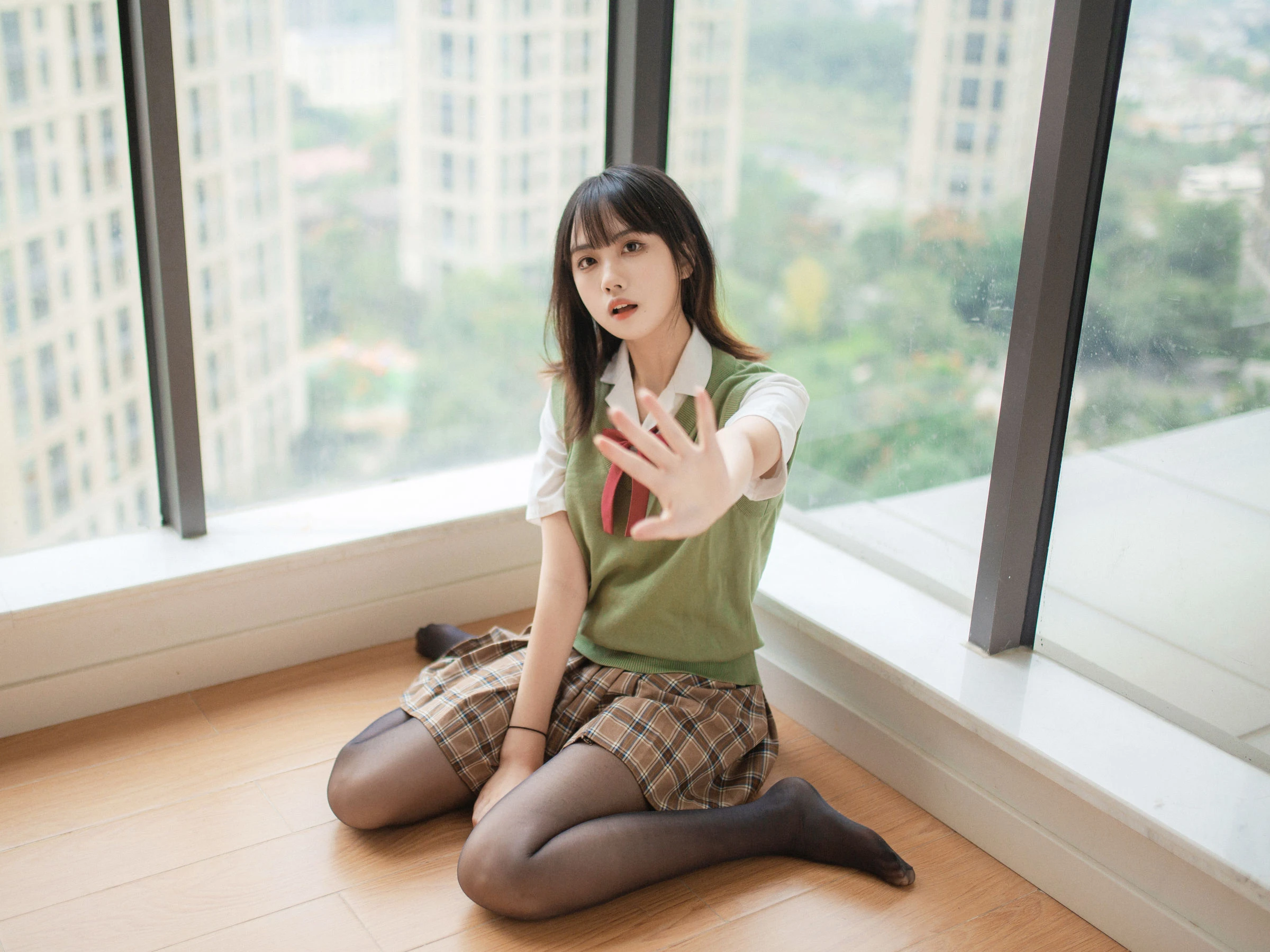 [Cosplay]李雅詩大片攝影大師作：李雅詩優雅於室內展現曲線神韻超清演繹 - 27