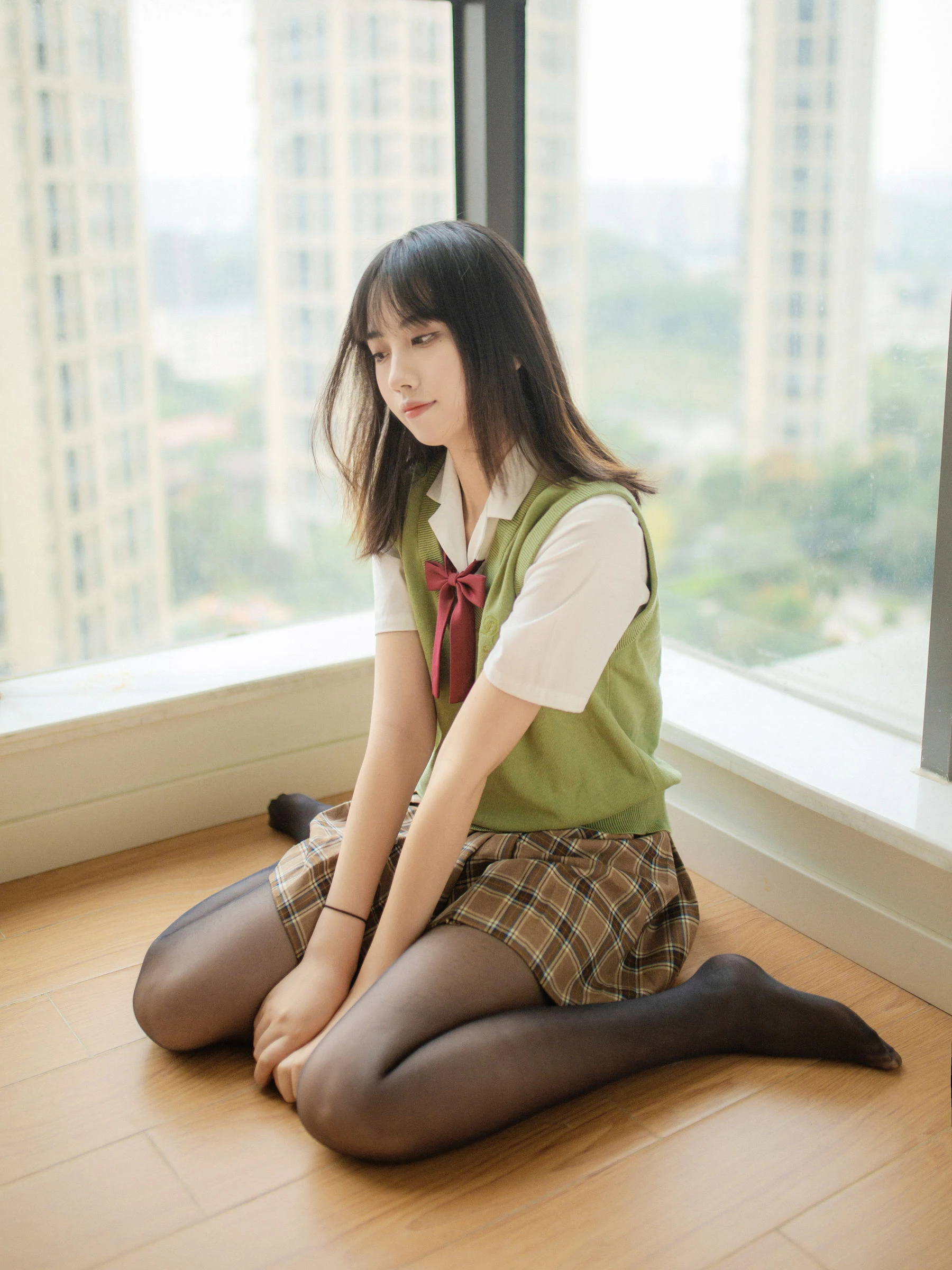 [Cosplay]李雅詩大片攝影大師作：李雅詩優雅於室內展現曲線神韻超清演繹 - 37