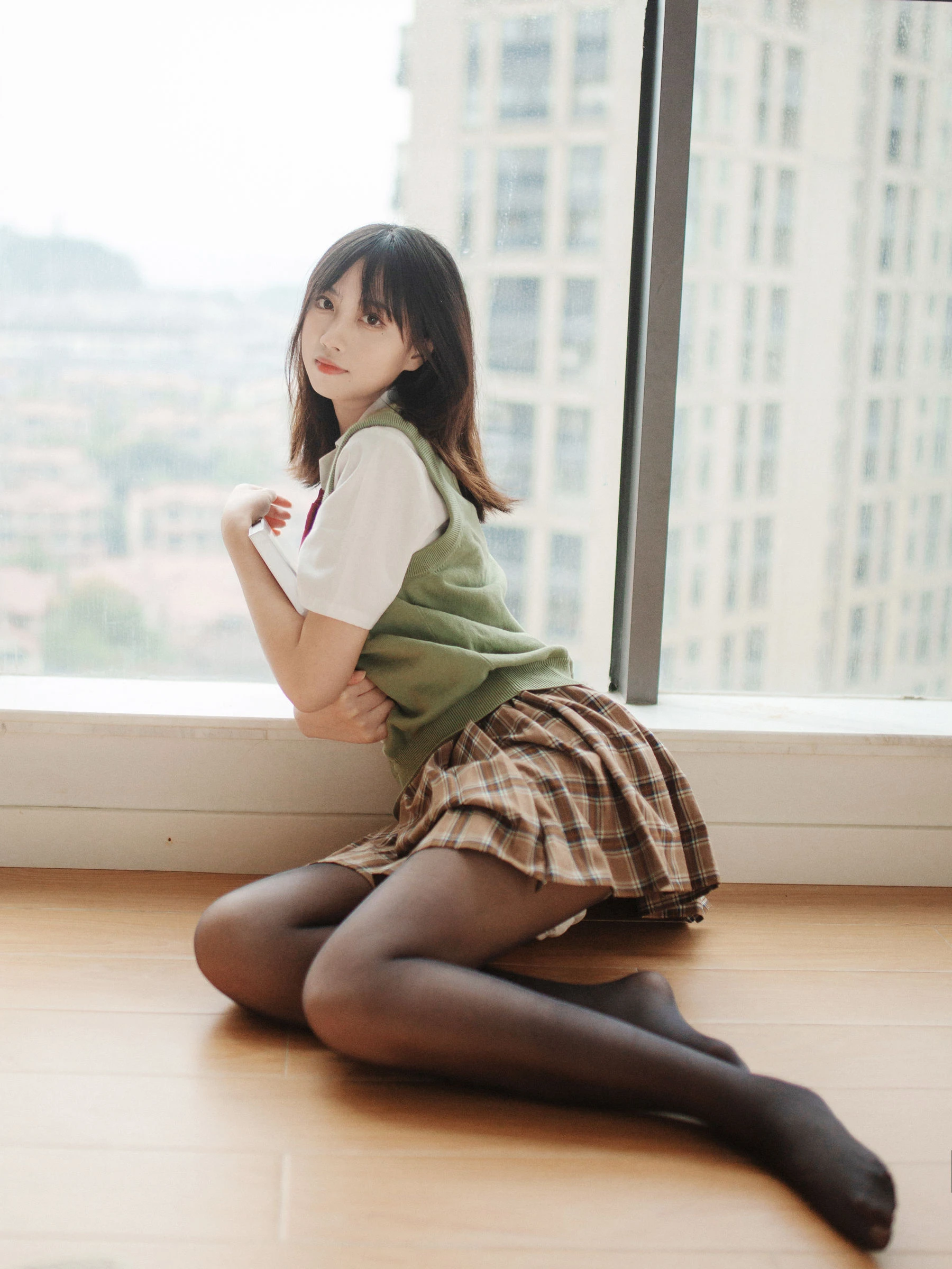 [Cosplay]李雅詩大片攝影大師作：李雅詩優雅於室內展現曲線神韻超清演繹 - 6