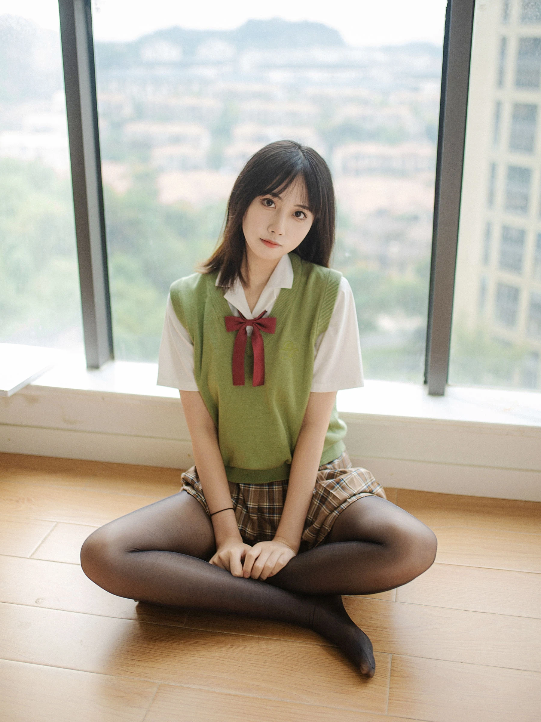 [Cosplay]李雅詩大片攝影大師作：李雅詩優雅於室內展現曲線神韻超清演繹 - 9