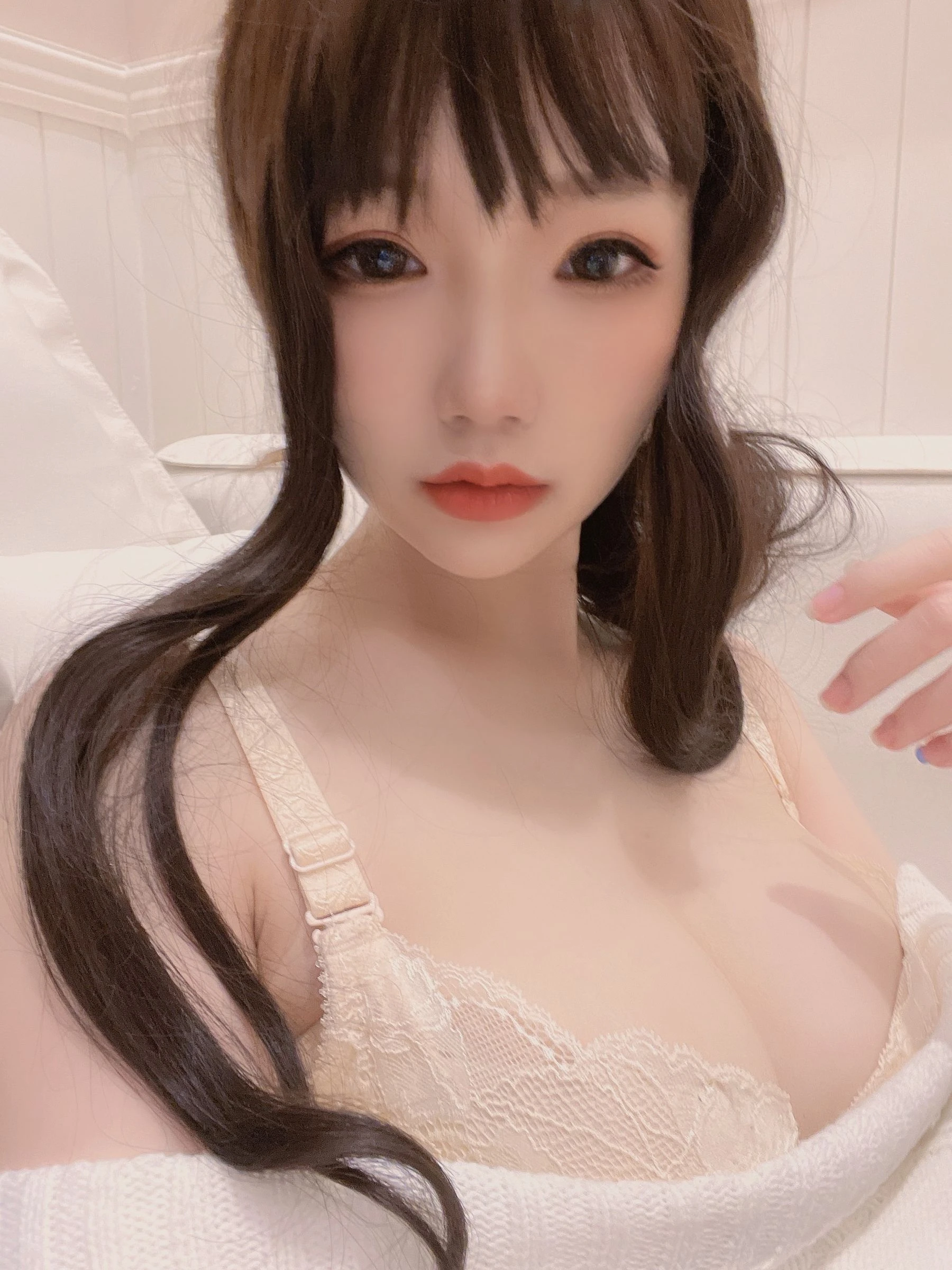 [Showgirl]徐雨萱珍藏寫真作品：室內攝影魅惑詮釋徐雨萱蜂腰曲線韻味綻放寫真集 - 24