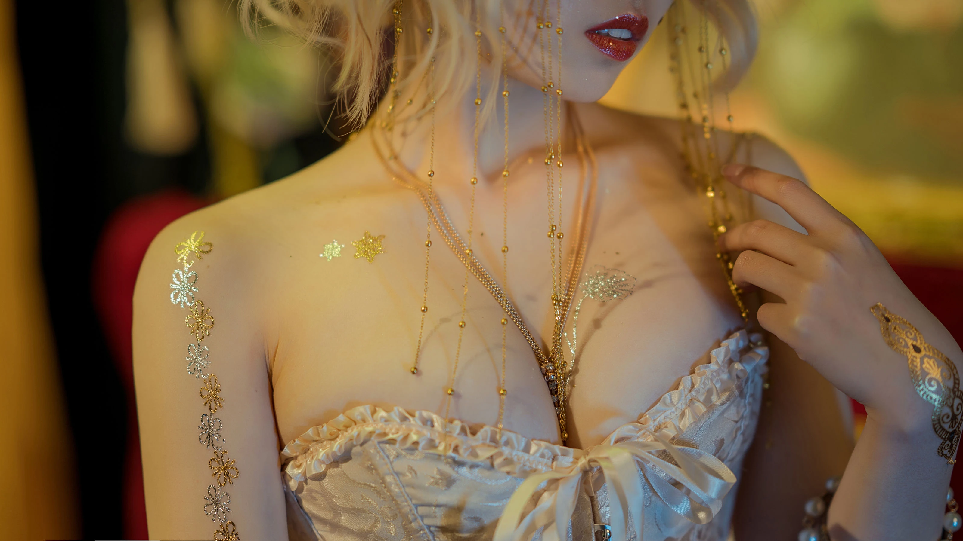 [Cosplay]馮雅靜馮雅靜魅惑風情寫真大賞：室內高清寫真演繹曲線誘惑美學 - 6