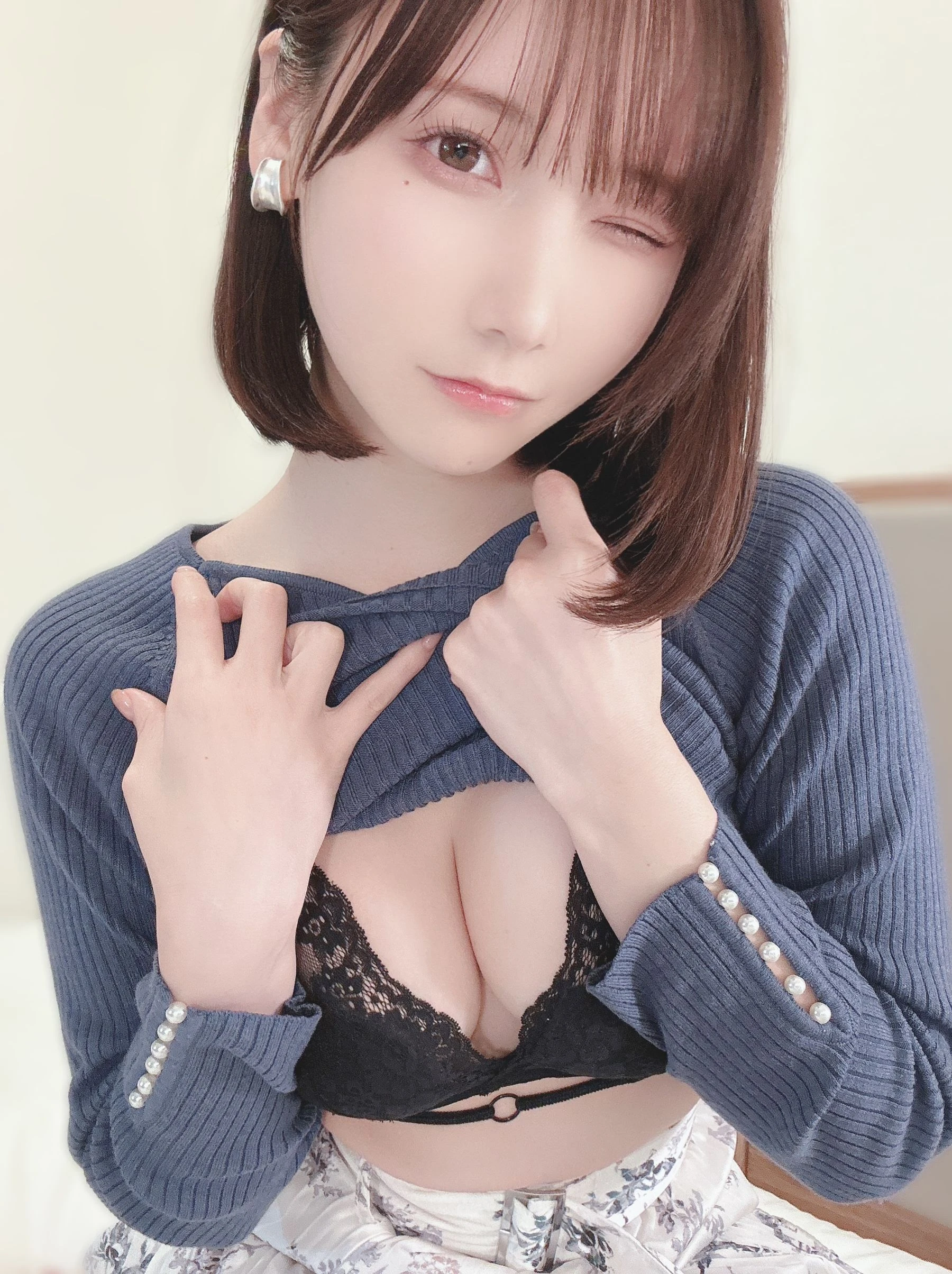 [美女]孫雅琳大圖室內大片藝術：孫雅琳清純風情綻放長腿完美曲線寫真 - 7