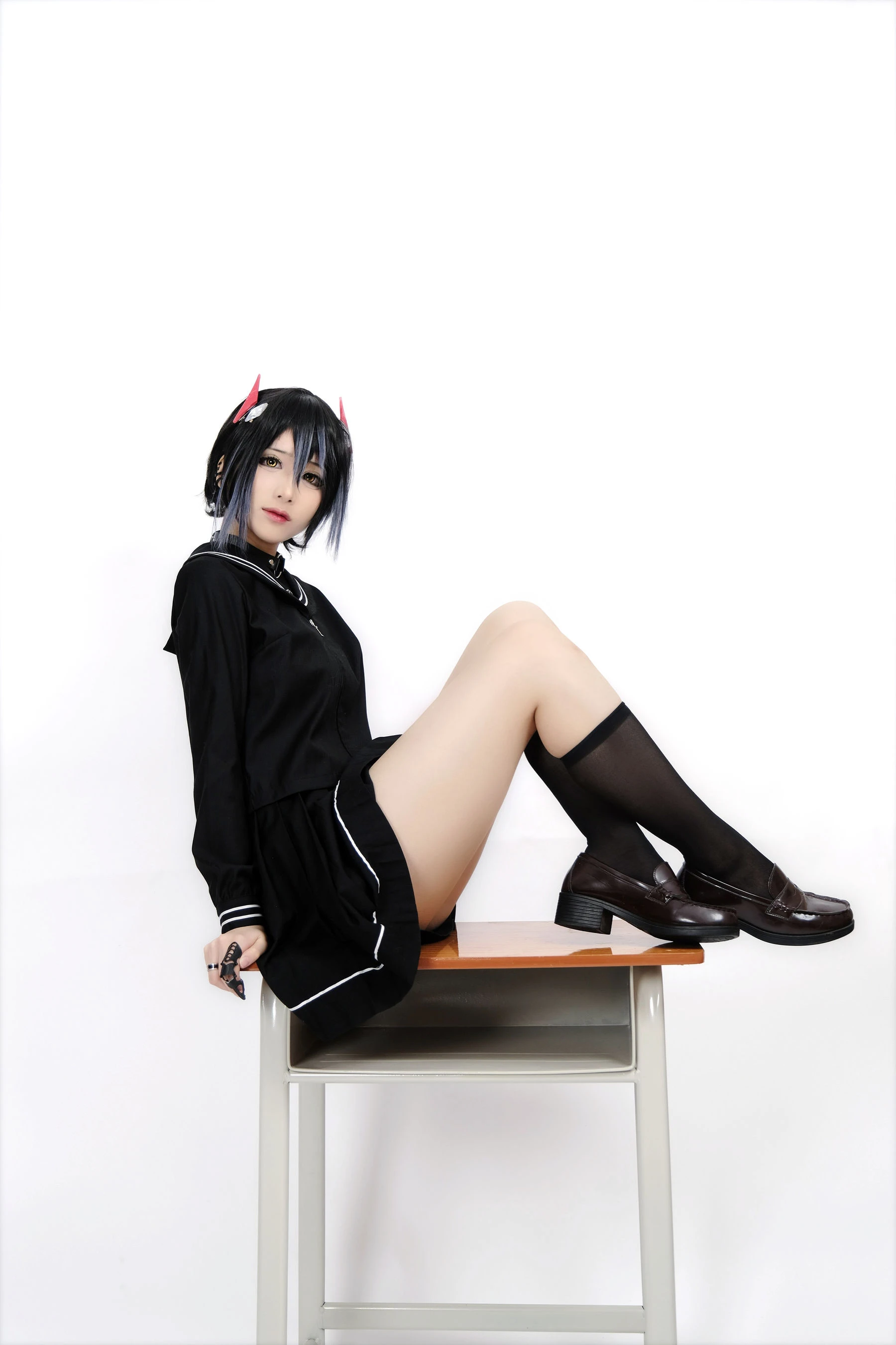 [正妹]鄧詩涵高清美圖作品：街拍攝影甜美釋放鄧詩涵美胸曲線風情綻放寫真集 - 1