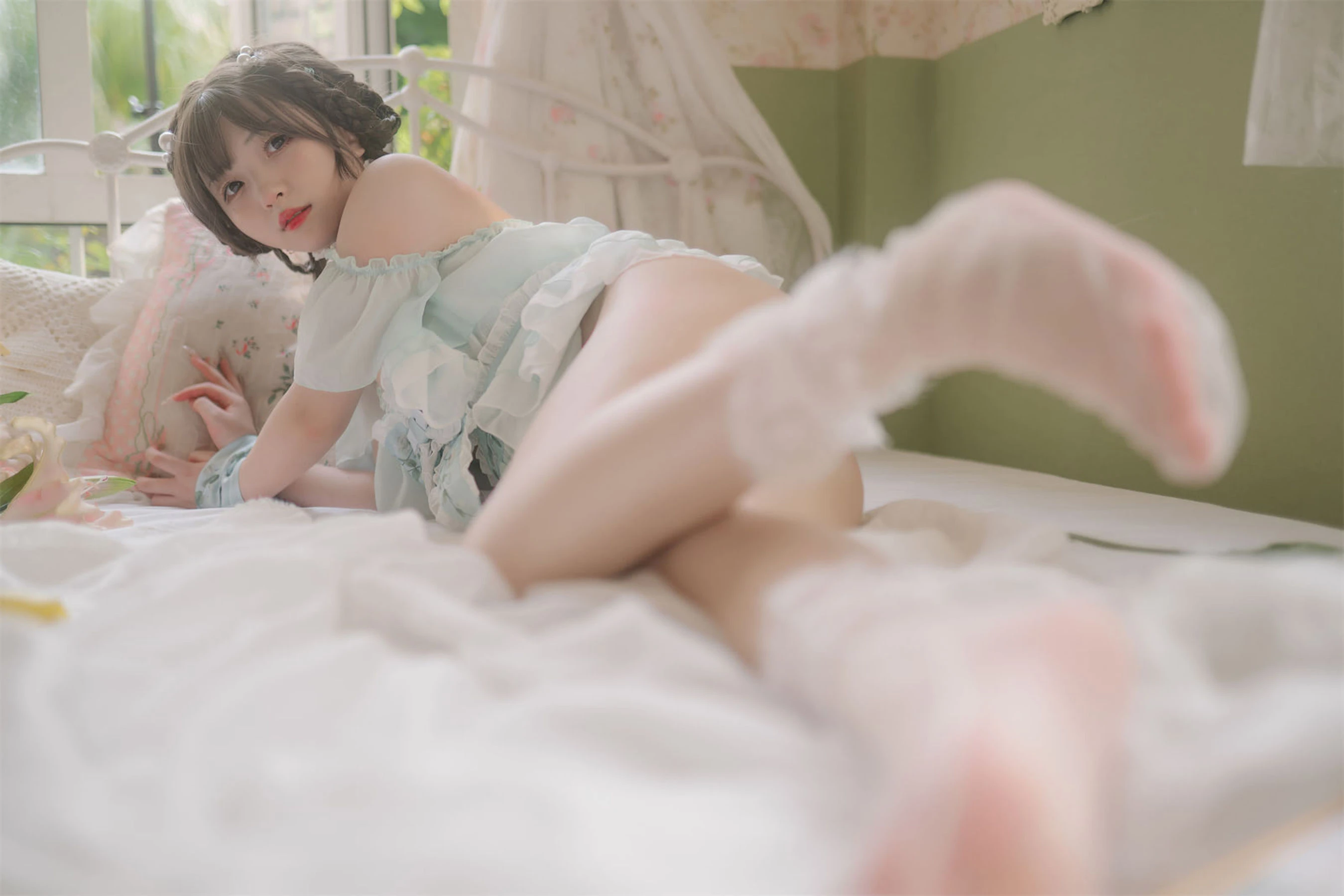 [小蘿莉]韓欣妍韓欣妍私藏高清圖集：攝影棚魅惑風情詮釋美腿寫真合集 - 70