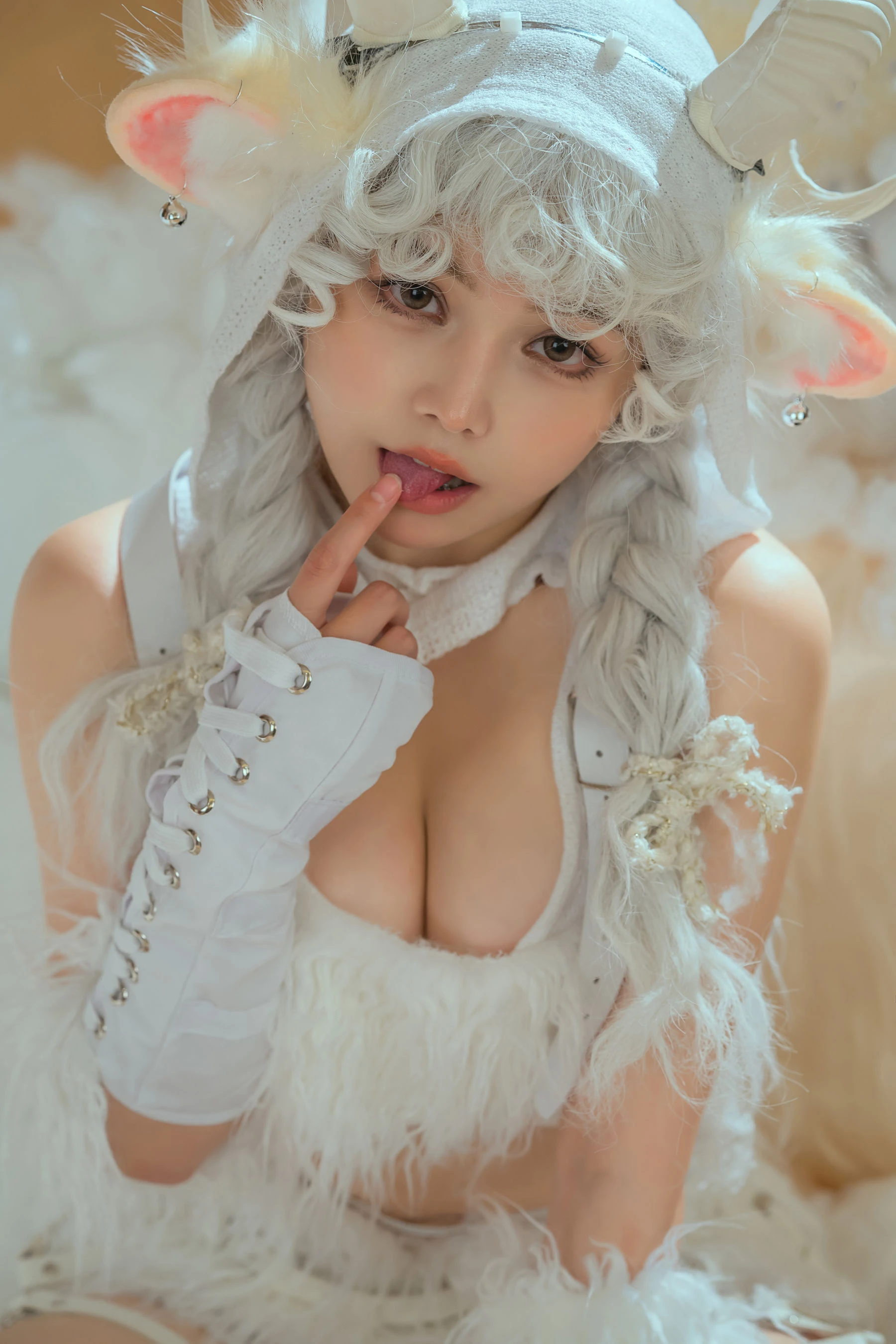 [女神]梁梓涵美圖攝影大師作：梁梓涵魅惑於戶外綻放美胸風採超清演繹 - 3