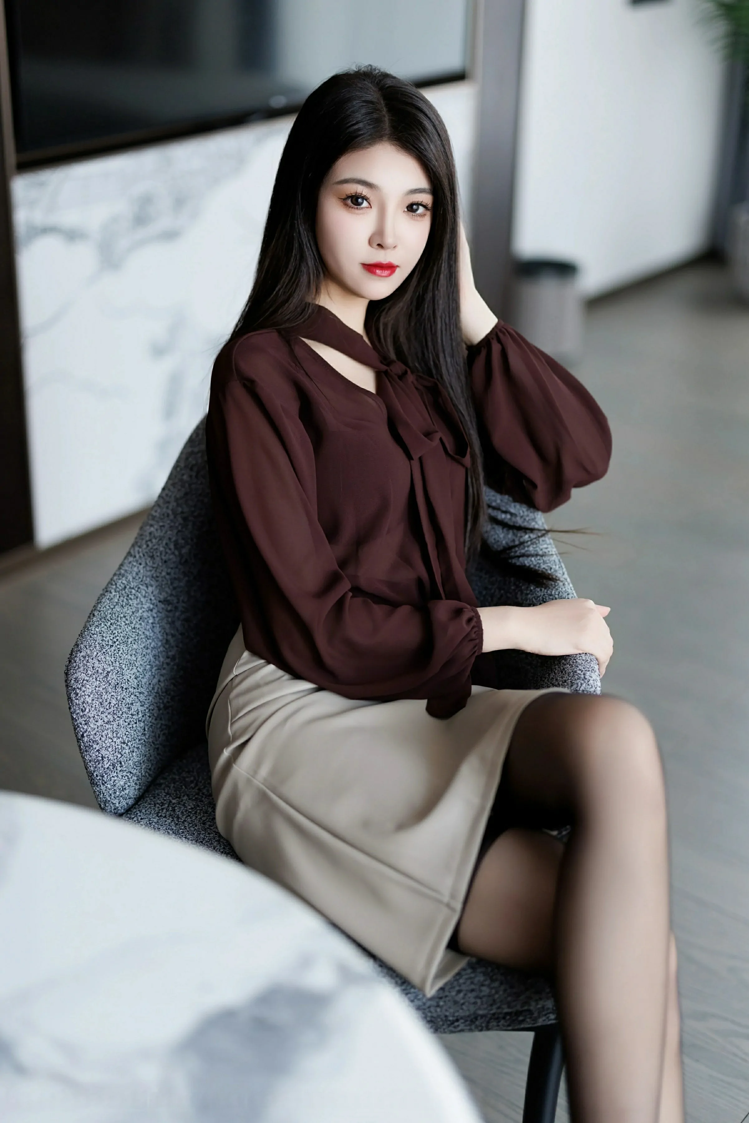 [車模]何莉婷精選攝影棚圖集藝術：何莉婷時尚氣質展現長腿完美曲線寫真 - 7