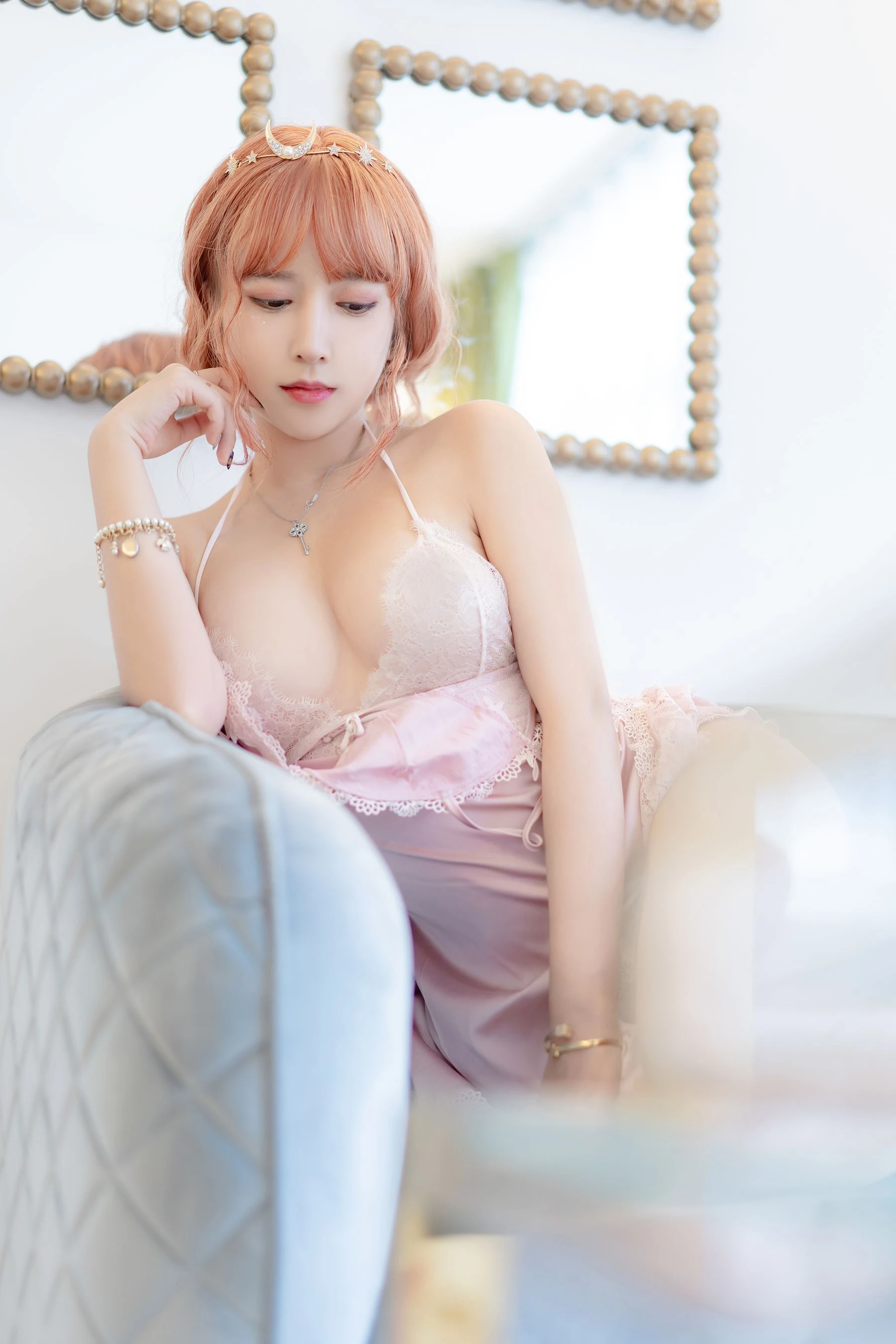 [熟女]朱語彤室內獨家圖集珍藏：朱語彤性感演繹美腿完美氣質綻放寫真藝術 - 40