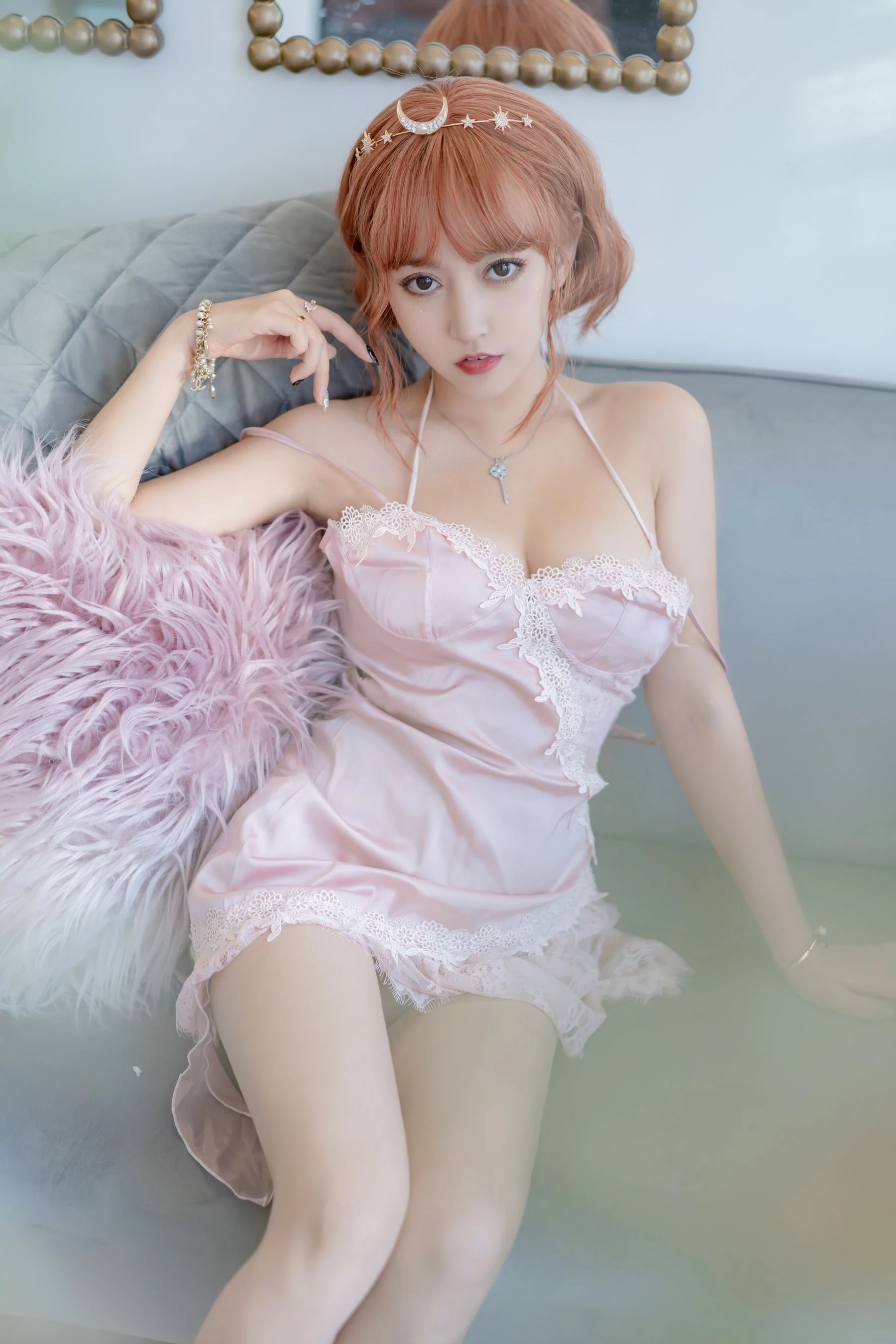 [熟女]朱語彤室內獨家圖集珍藏：朱語彤性感演繹美腿完美氣質綻放寫真藝術 - 47