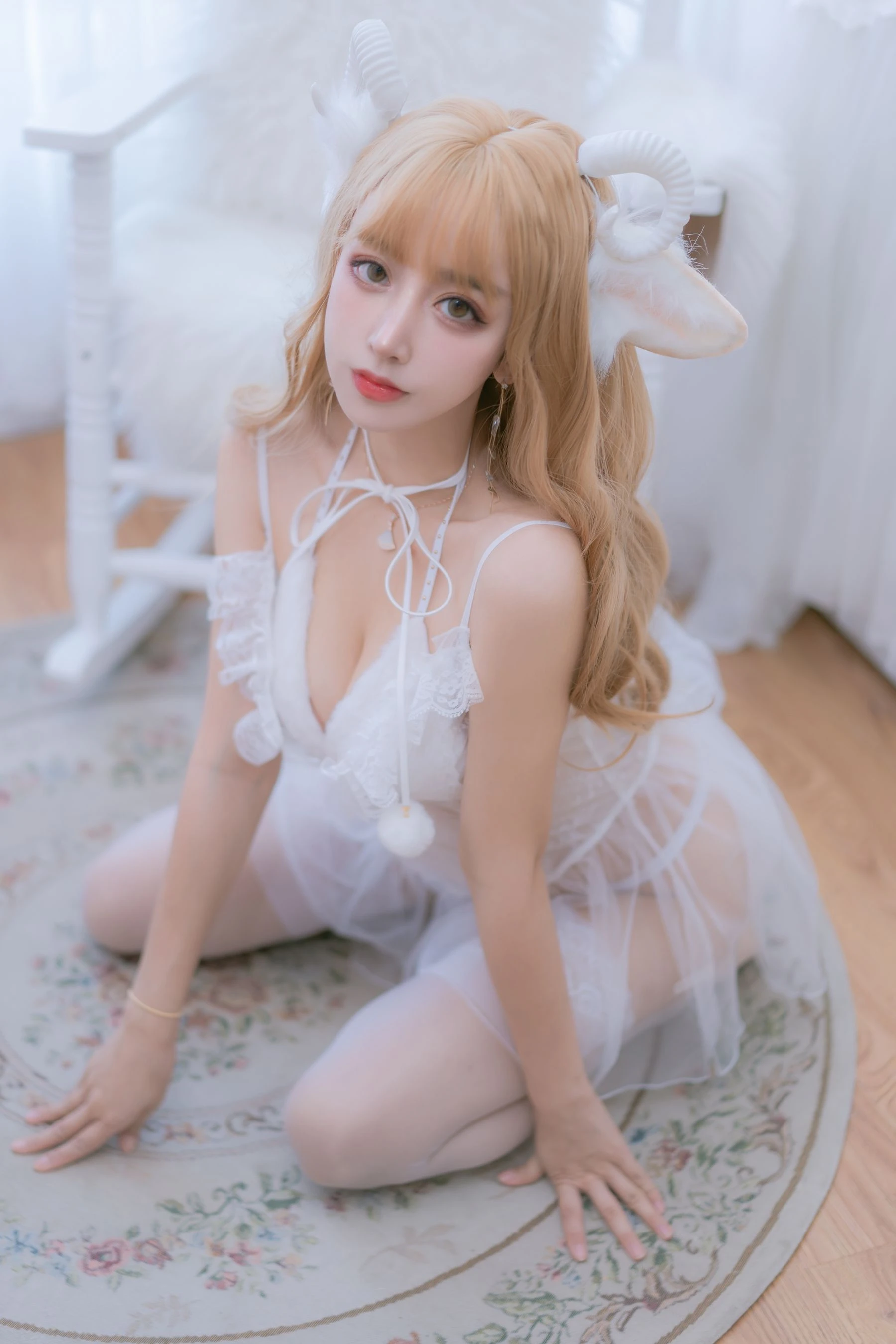 [網紅]韓思穎韓思穎私房珍藏美圖：性感格調釋放身材誘惑演繹寫真大片 - 32