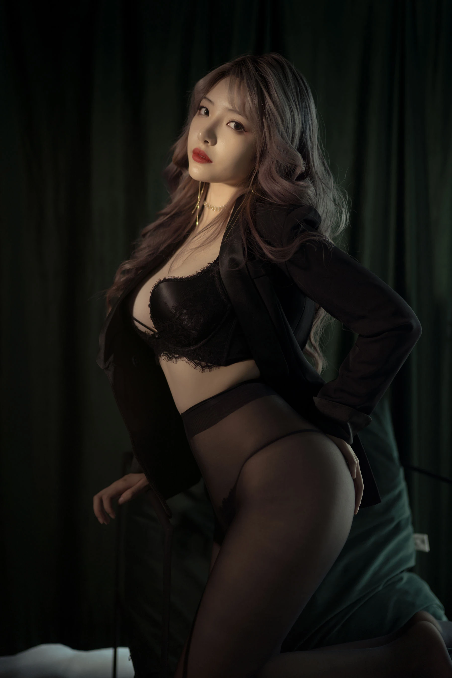 [模特]朱思瑤寫真館首發大片珍藏：朱思瑤優雅演繹翹臀完美韻味綻放寫真藝術 - 13