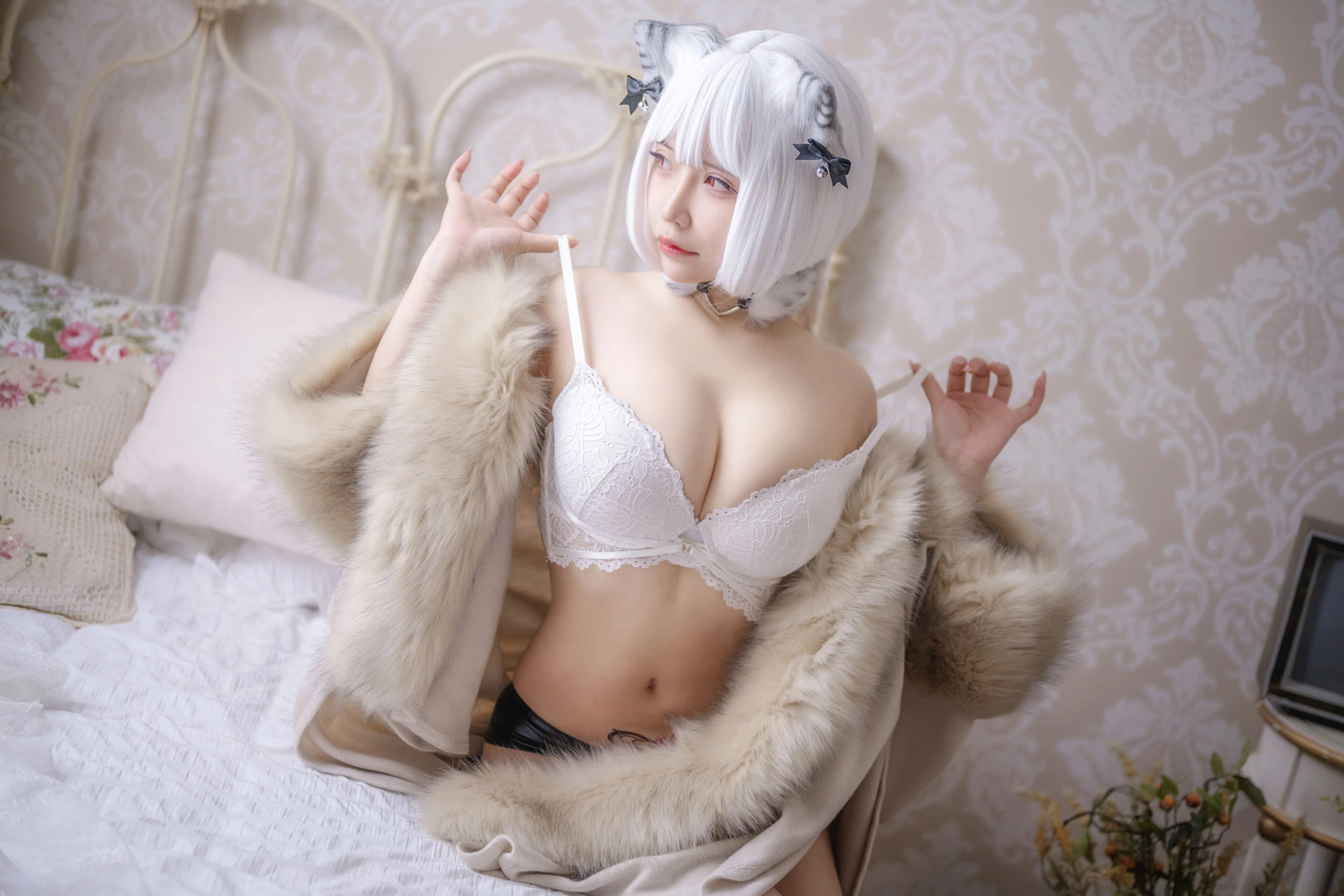 [Showgirl]張詩琪張詩琪火辣風情藝術大賞：寫真館超清藝術演繹蜂腰誘惑美學 - 18