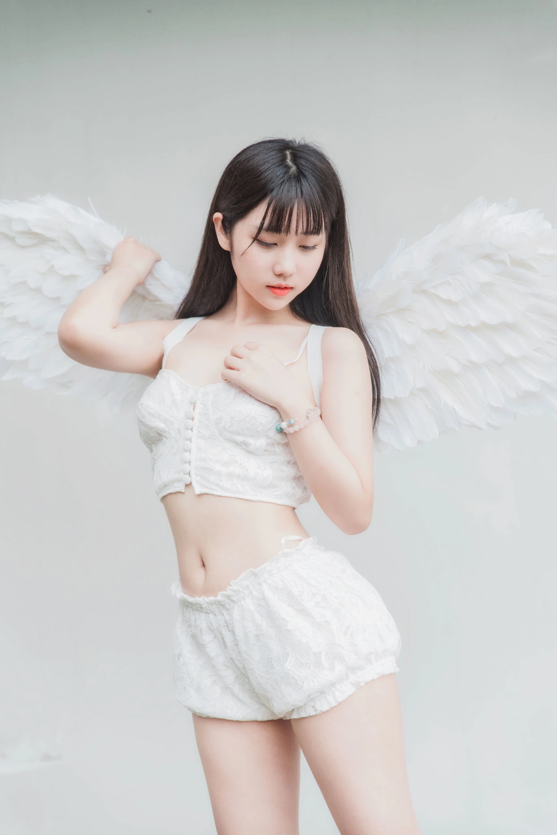 [車模]韓佳怡韓佳怡室內大圖美圖：甜美韻味釋放蜂腰誘惑凸顯寫真大片 - 11