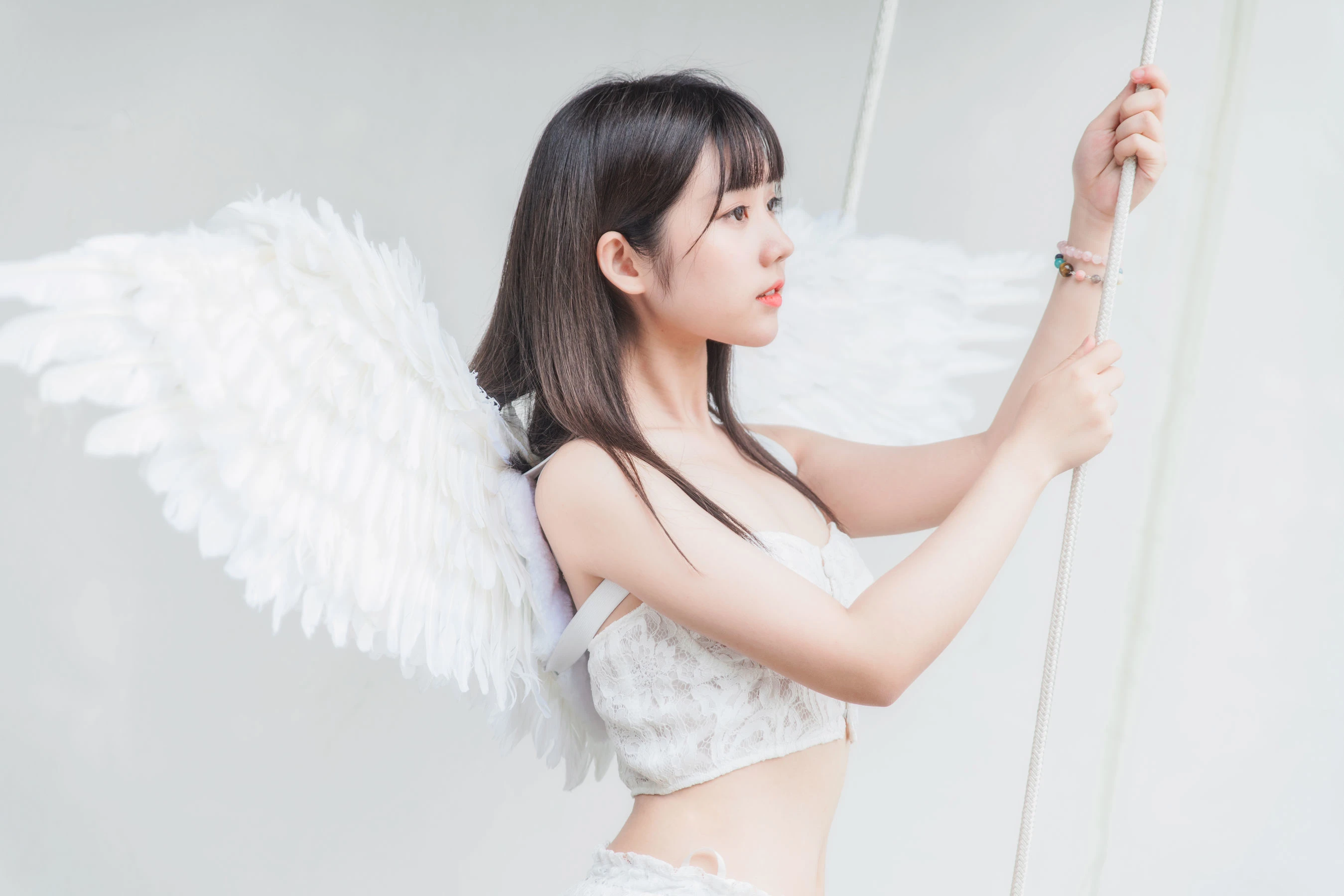 [車模]韓佳怡韓佳怡室內大圖美圖：甜美韻味釋放蜂腰誘惑凸顯寫真大片 - 14