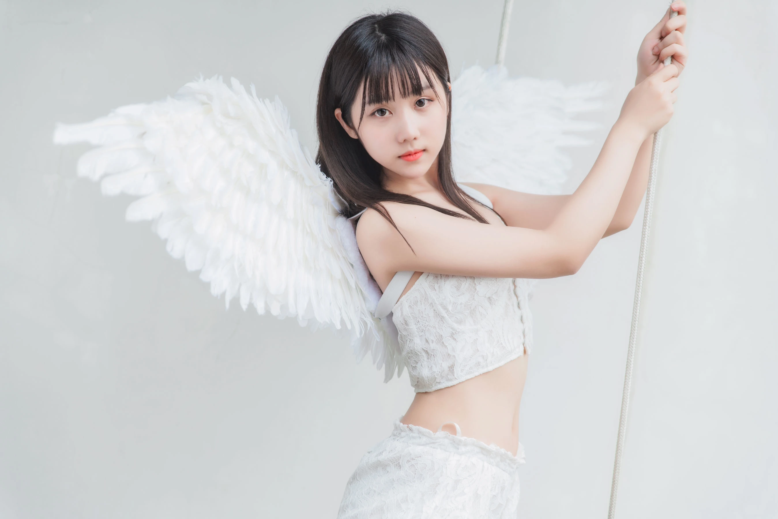 [車模]韓佳怡韓佳怡室內大圖美圖：甜美韻味釋放蜂腰誘惑凸顯寫真大片 - 15
