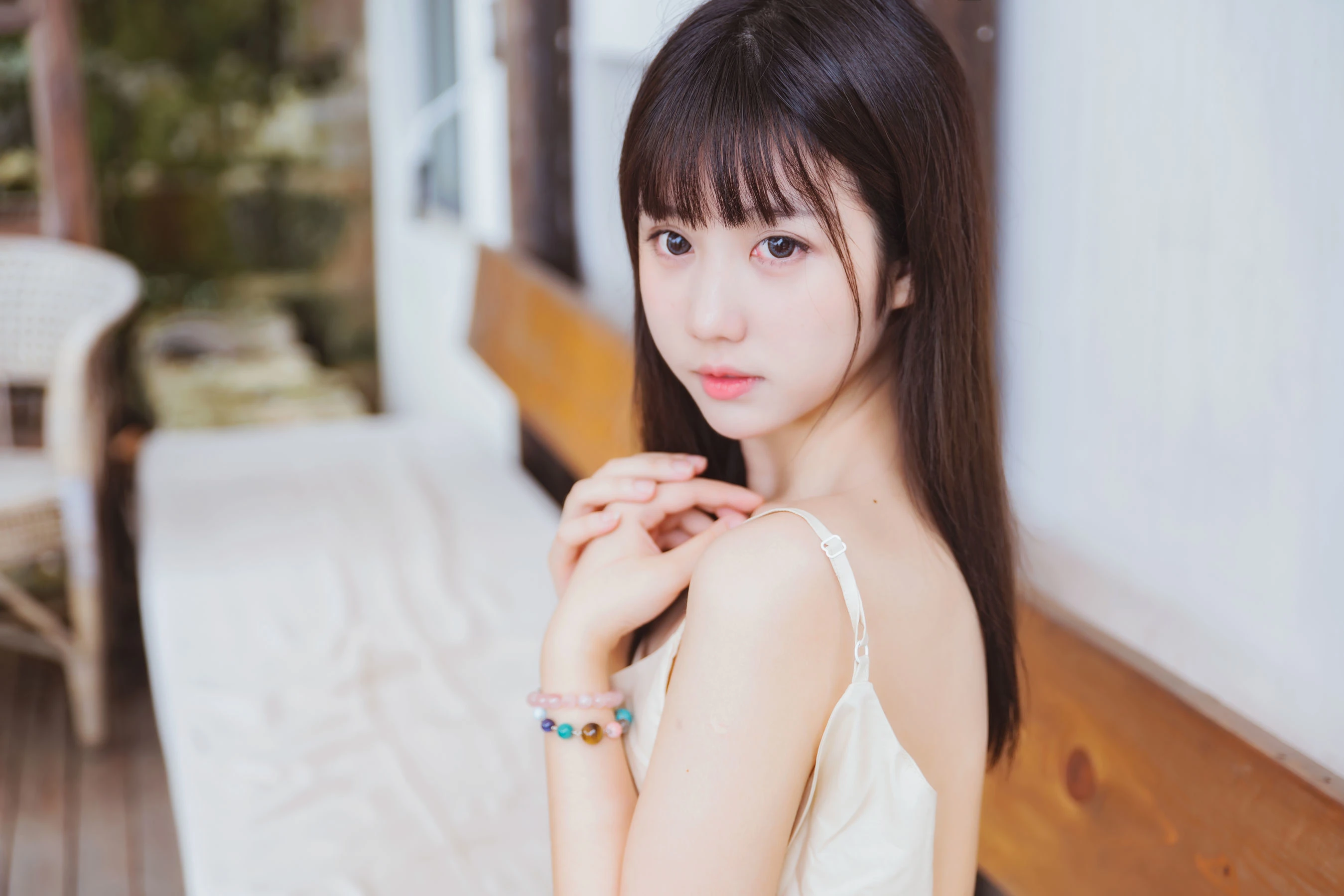 [車模]韓佳怡韓佳怡室內大圖美圖：甜美韻味釋放蜂腰誘惑凸顯寫真大片 - 41