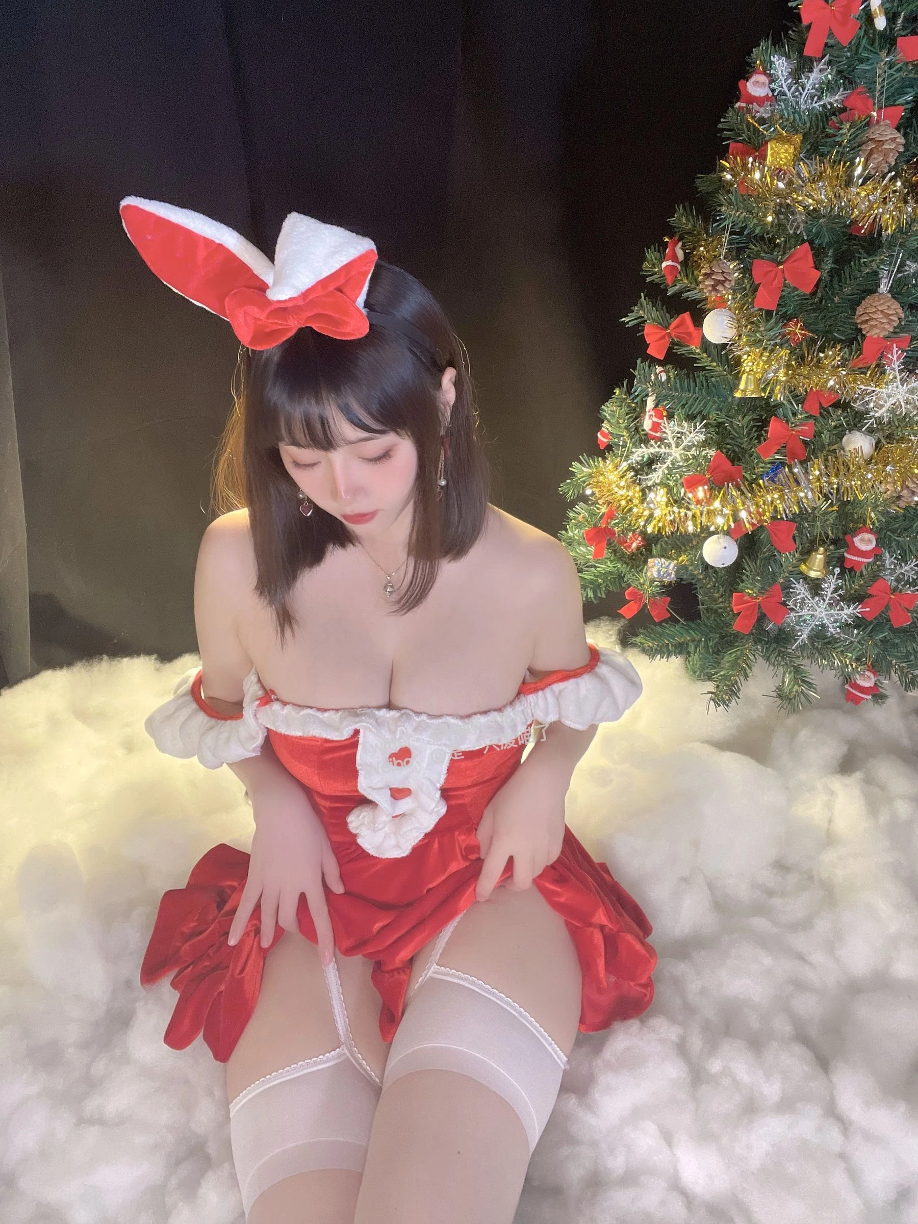 [主播]黃莉琪寫真圖集精選：黃莉琪清純神韻於攝影棚彰顯美腿曲線超清攝影 - 1