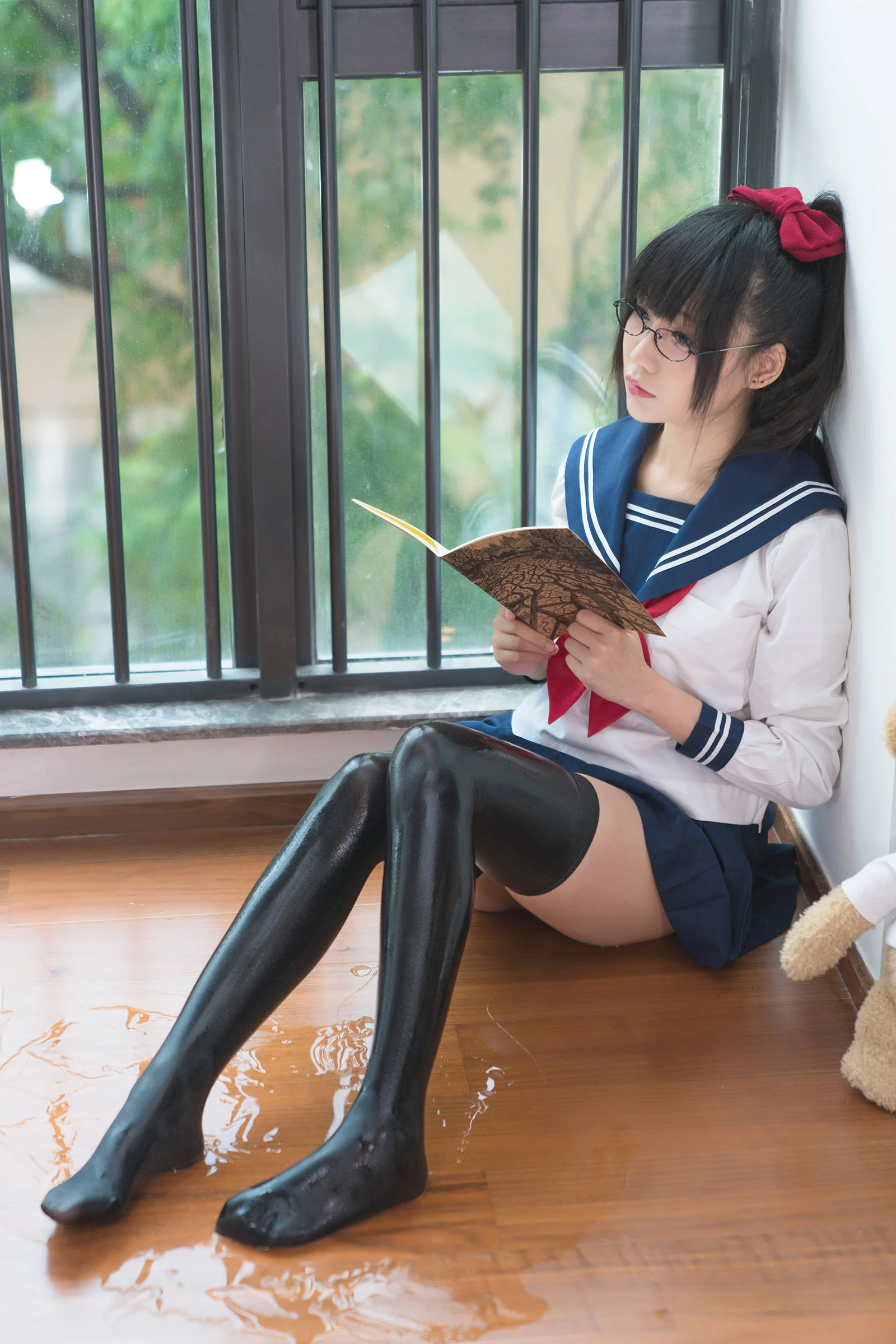 [美女]李欣怡李欣怡街拍珍藏美圖：魅惑風採釋放美腿誘惑彰顯寫真大片 - 4