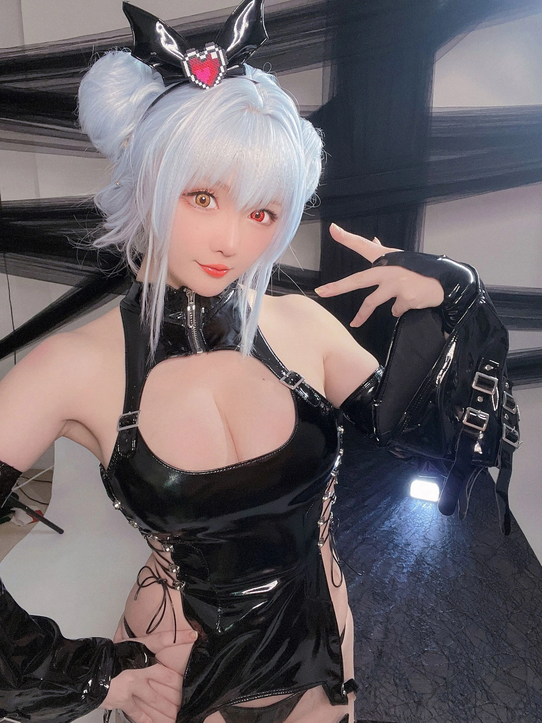 [護士]曹雨彤自然光獨家藝術珍藏：曹雨彤火辣演繹長腿完美氣質展現寫真藝術 - 17