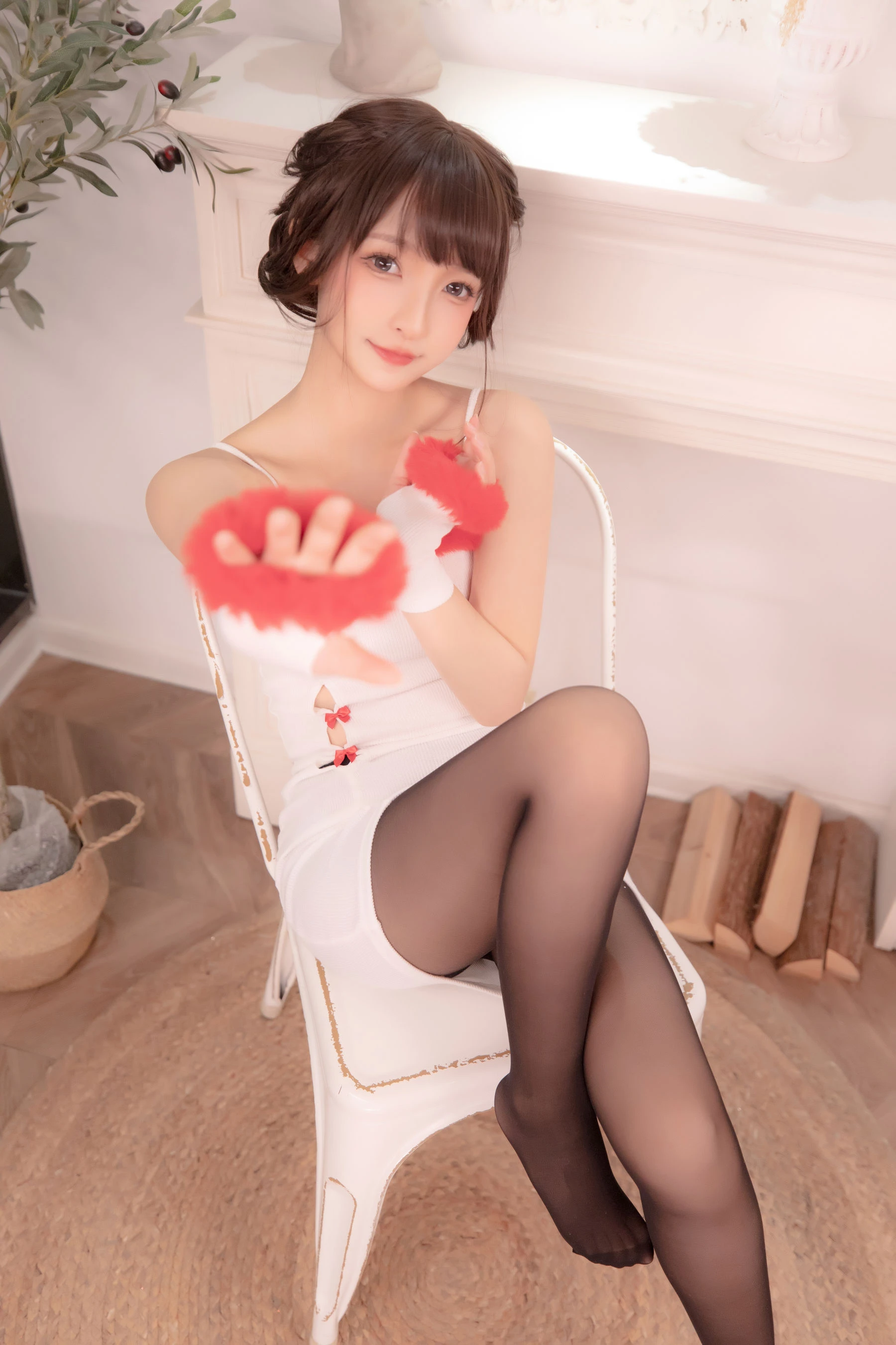 [Cosplay]唐雅靜大片攝影大師作：唐雅靜性感於寫真館釋放翹臀風情獨家演繹 - 11