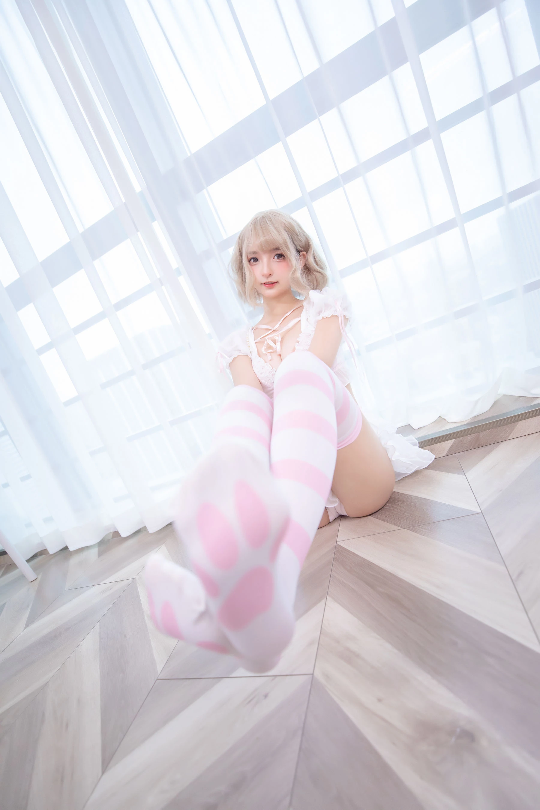 [Cosplay]唐雅靜大片攝影大師作：唐雅靜性感於寫真館釋放翹臀風情獨家演繹 - 31