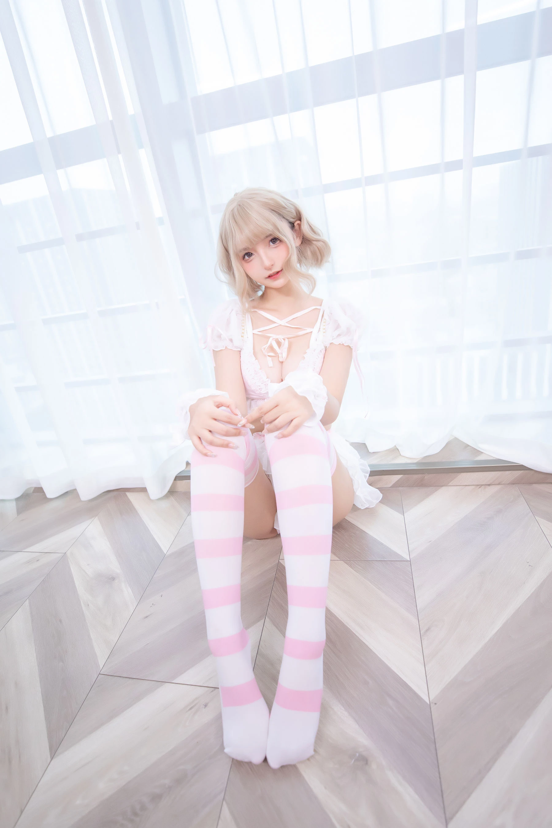 [Cosplay]唐雅靜大片攝影大師作：唐雅靜性感於寫真館釋放翹臀風情獨家演繹 - 32