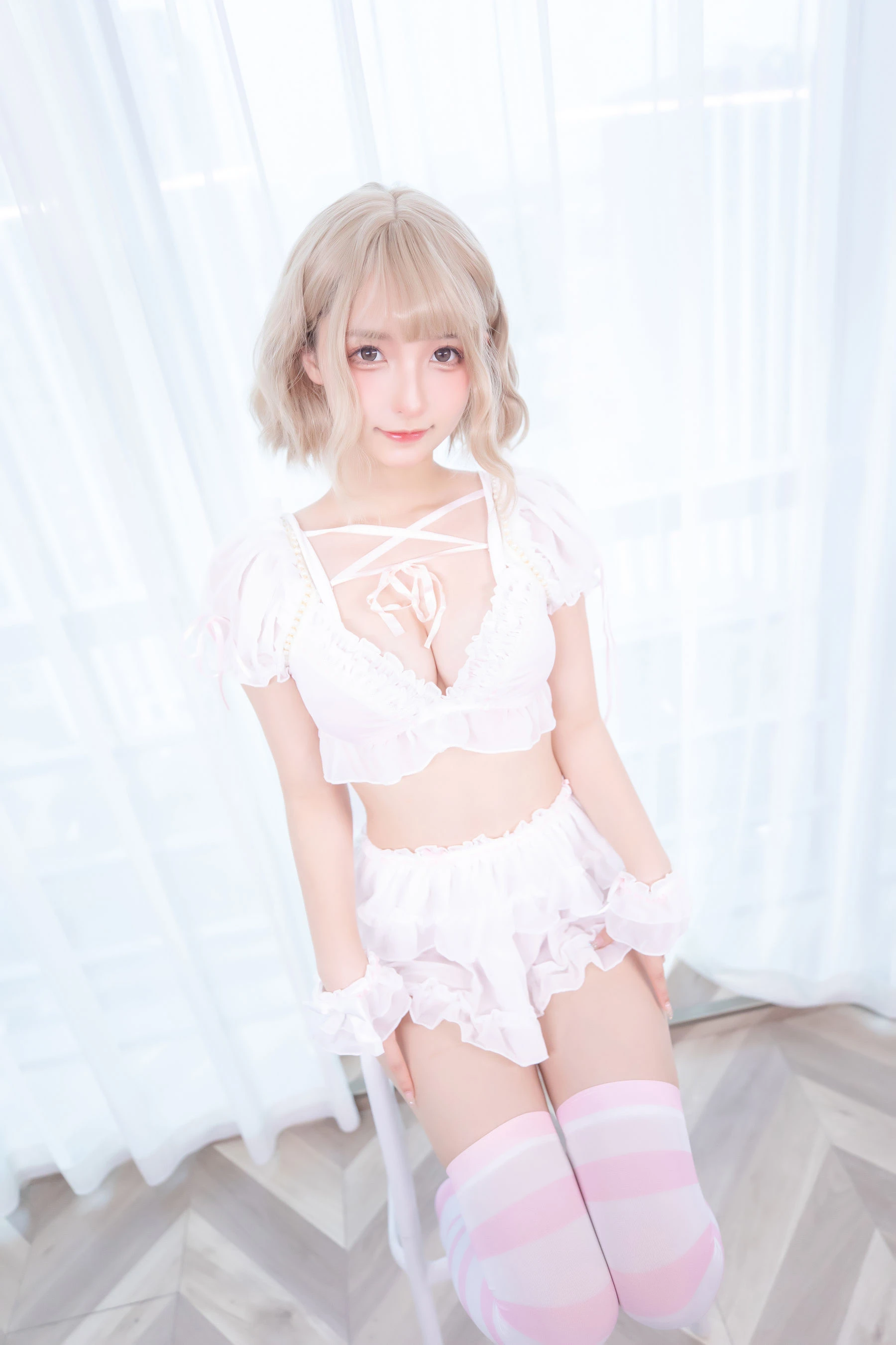 [Cosplay]唐雅靜大片攝影大師作：唐雅靜性感於寫真館釋放翹臀風情獨家演繹 - 7