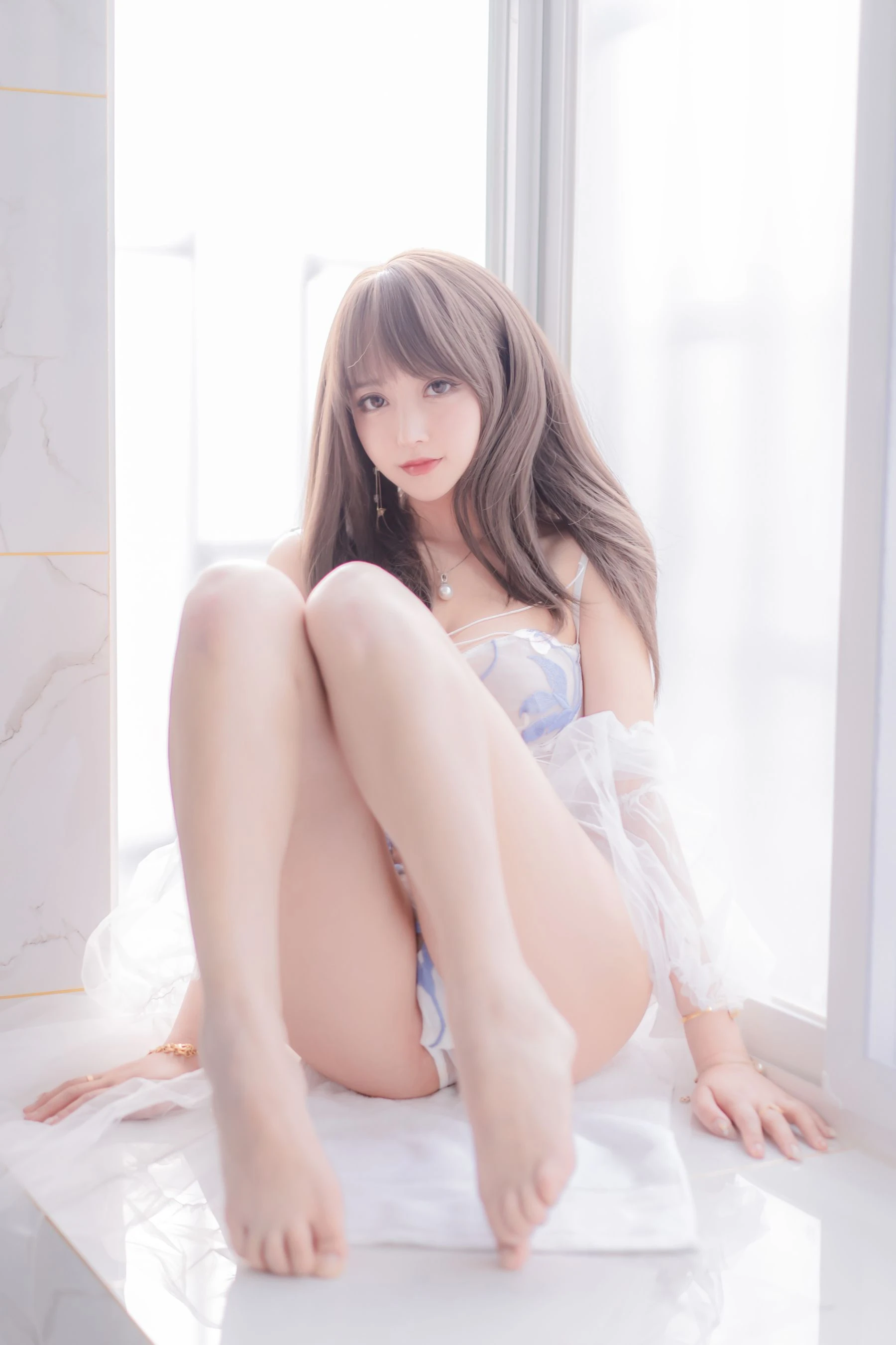 [主播]劉語彤大圖室內美圖藝術：劉語彤甜美韻味彰顯美胸完美曲線寫真 - 47