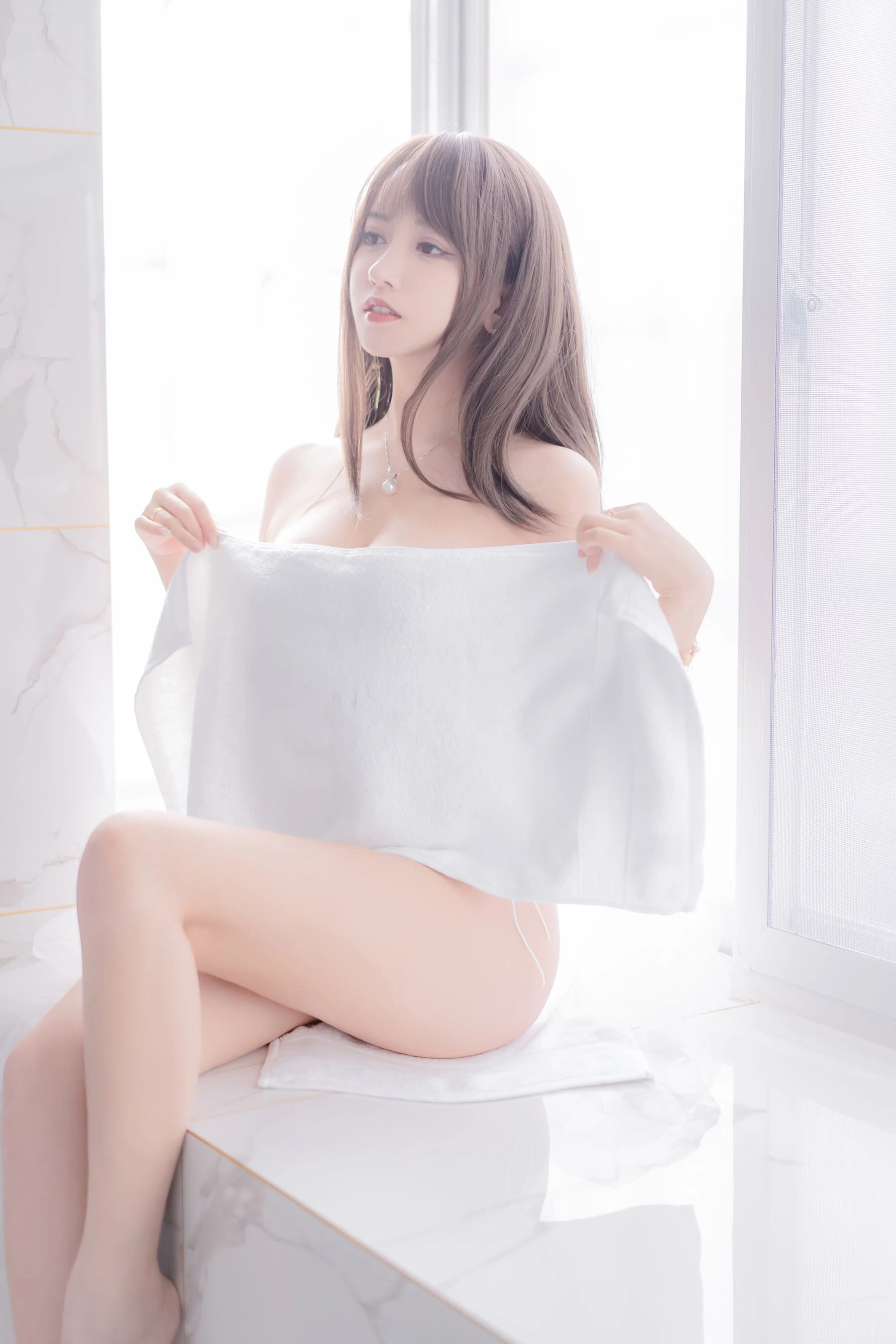 [主播]劉語彤大圖室內美圖藝術：劉語彤甜美韻味彰顯美胸完美曲線寫真 - 57