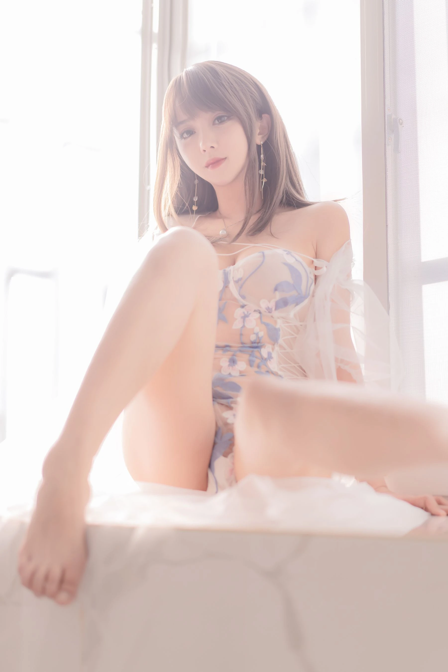 [主播]劉語彤大圖室內美圖藝術：劉語彤甜美韻味彰顯美胸完美曲線寫真 - 6
