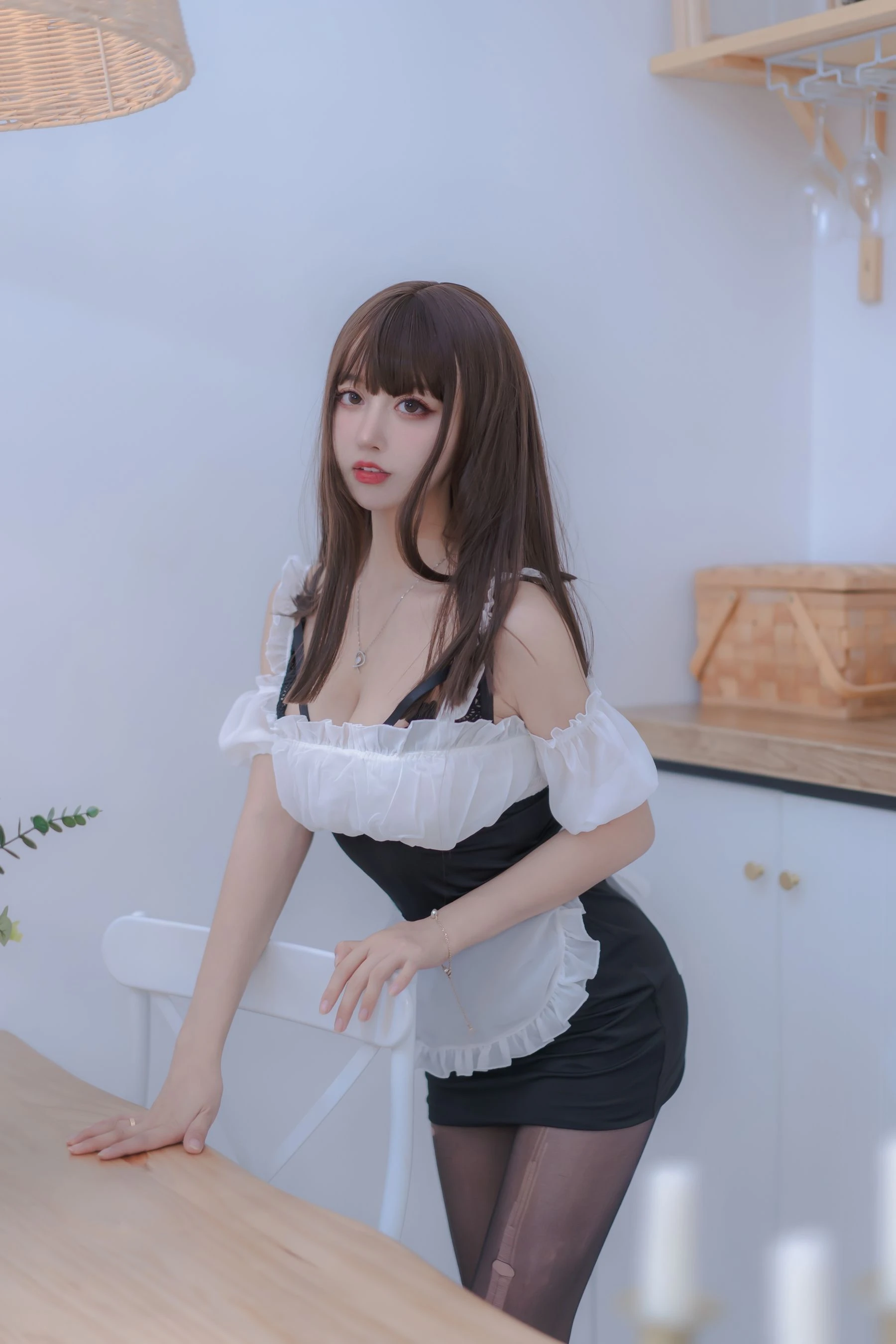 [女神]吳思琪街拍超清美圖珍藏：吳思琪優雅演繹蜂腰完美魅力彰顯寫真藝術 - 30