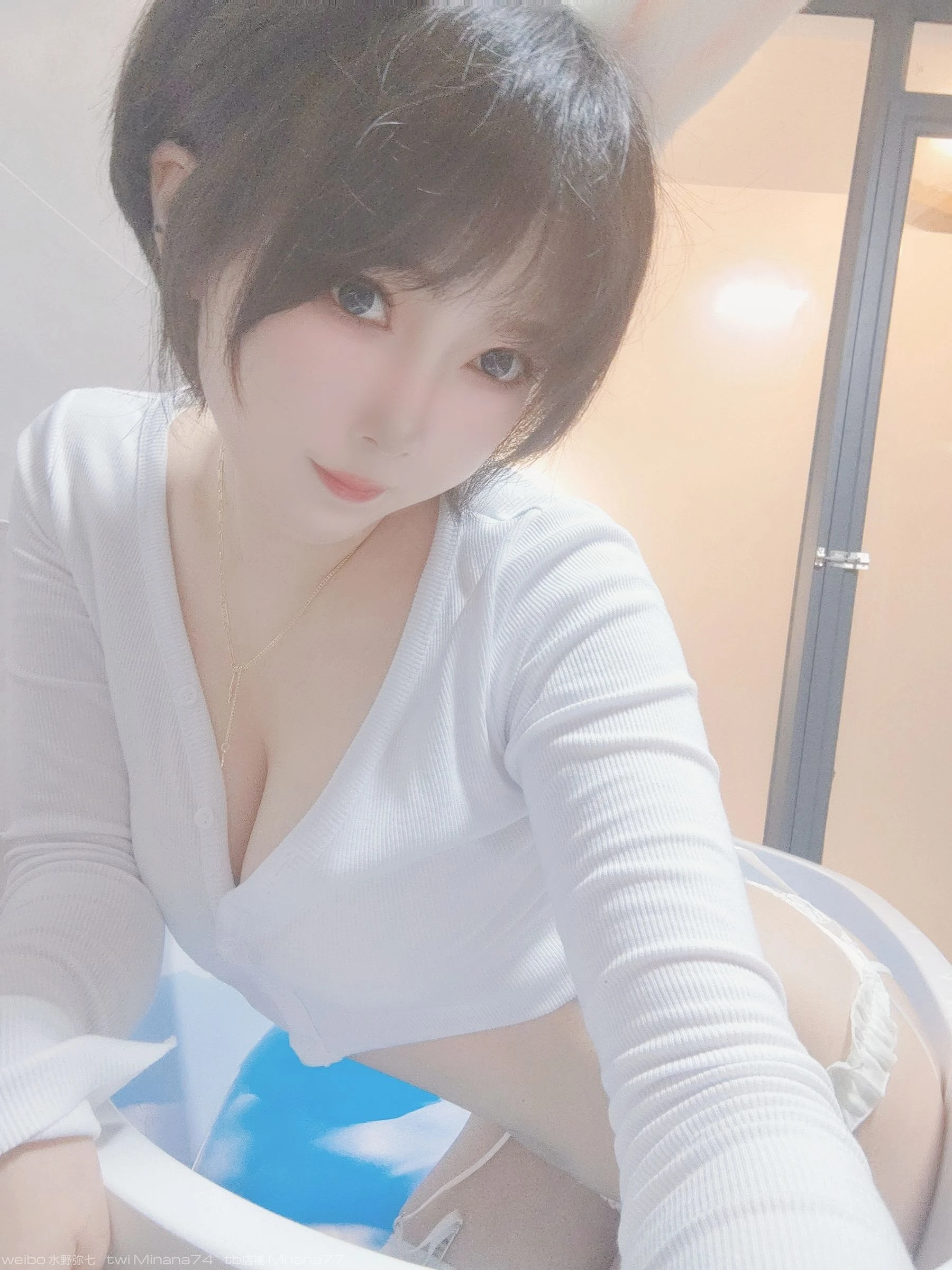 [麻豆]曾雅靜曾雅靜私藏精選大片：攝影棚甜美神韻演繹曲線寫真合集 - 3