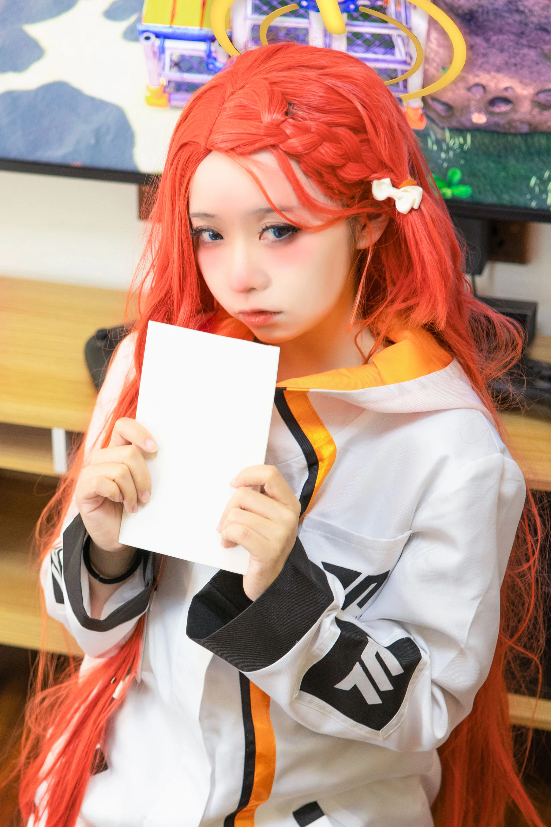 [美模]徐雨晴徐雨晴室內超清寫真：魅惑風採釋放蜂腰誘惑綻放寫真大片 - 11