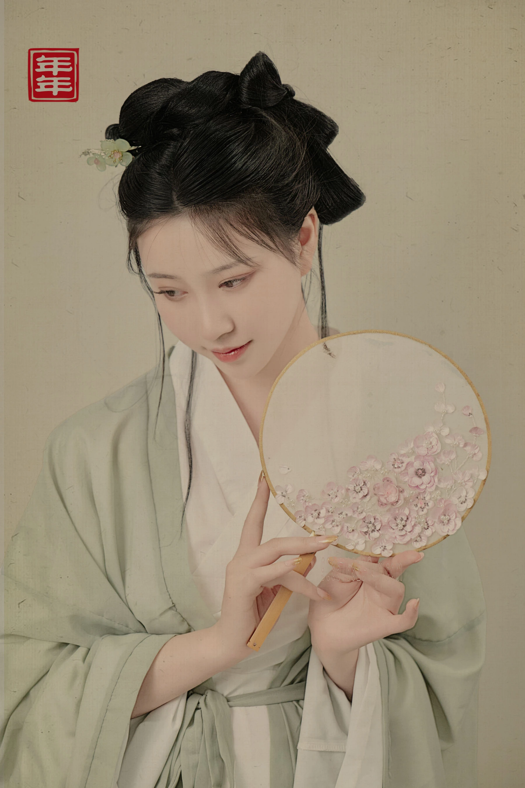 [美女]胡思雨胡思雨時尚風採寫真大賞：攝影棚高清寫真演繹曲線誘惑美學 - 1