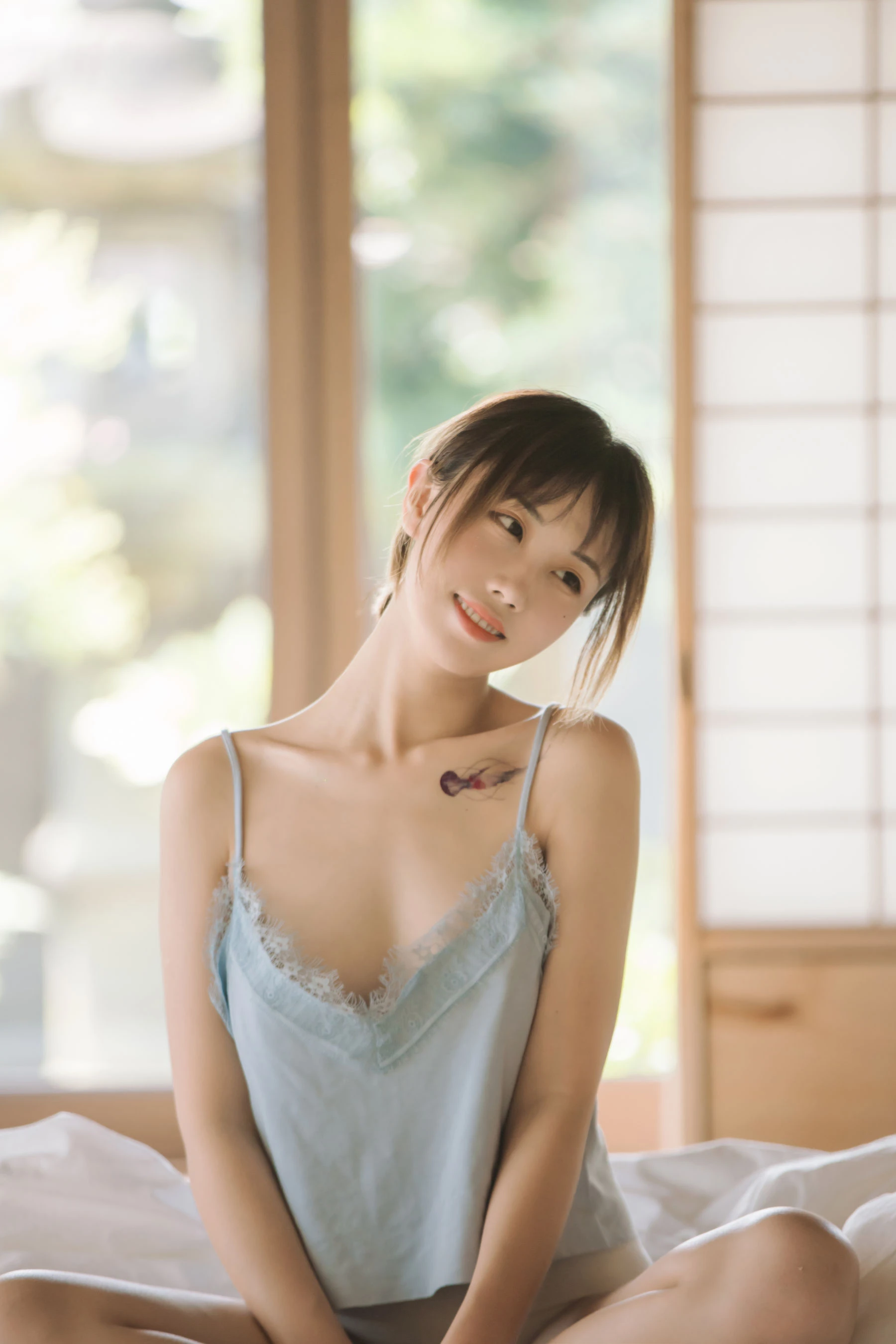 [仙女]曹雨萱曹雨萱私房超清寫真：魅惑風採釋放長腿誘惑釋放寫真大片 - 14