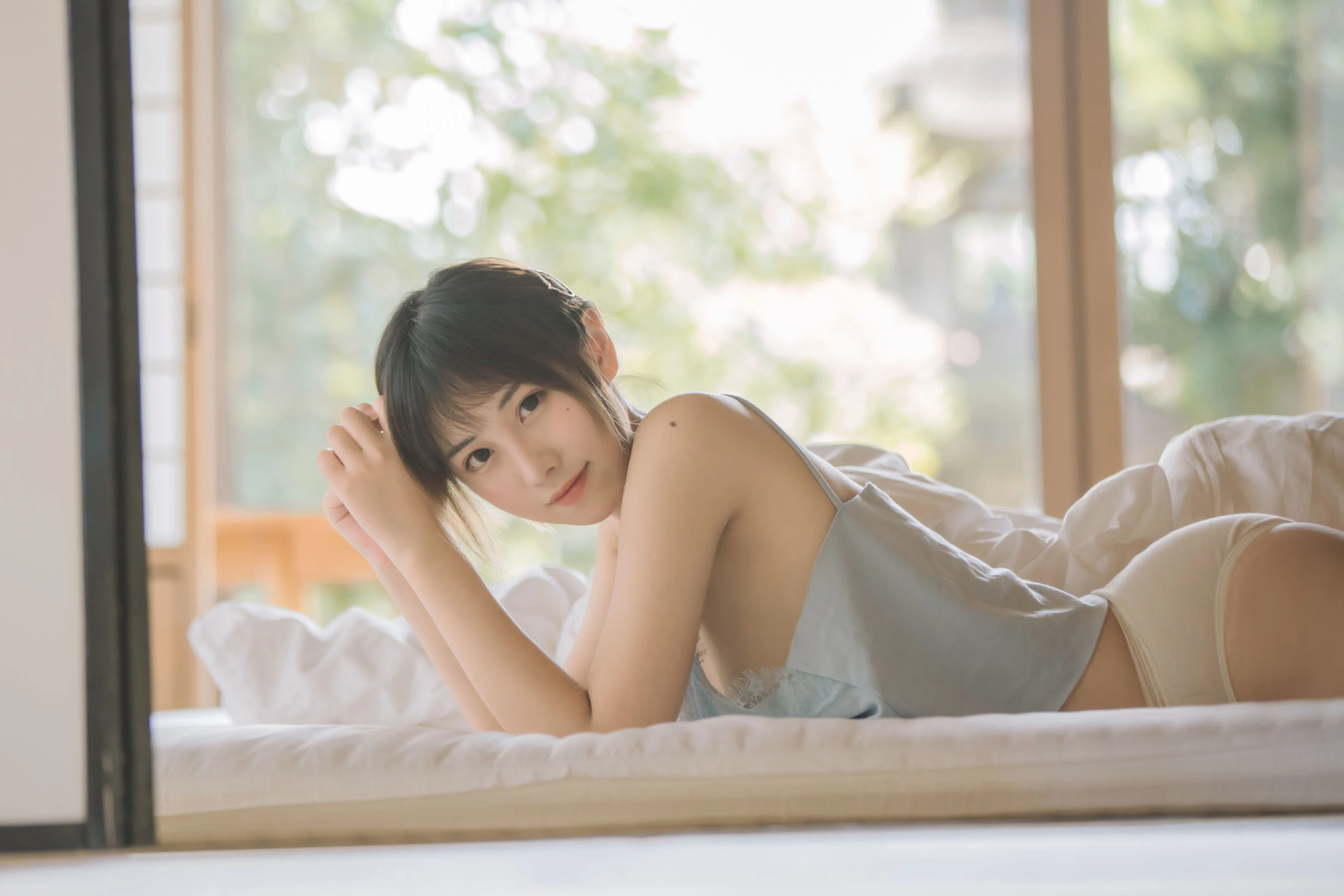 [仙女]曹雨萱曹雨萱私房超清寫真：魅惑風採釋放長腿誘惑釋放寫真大片 - 23