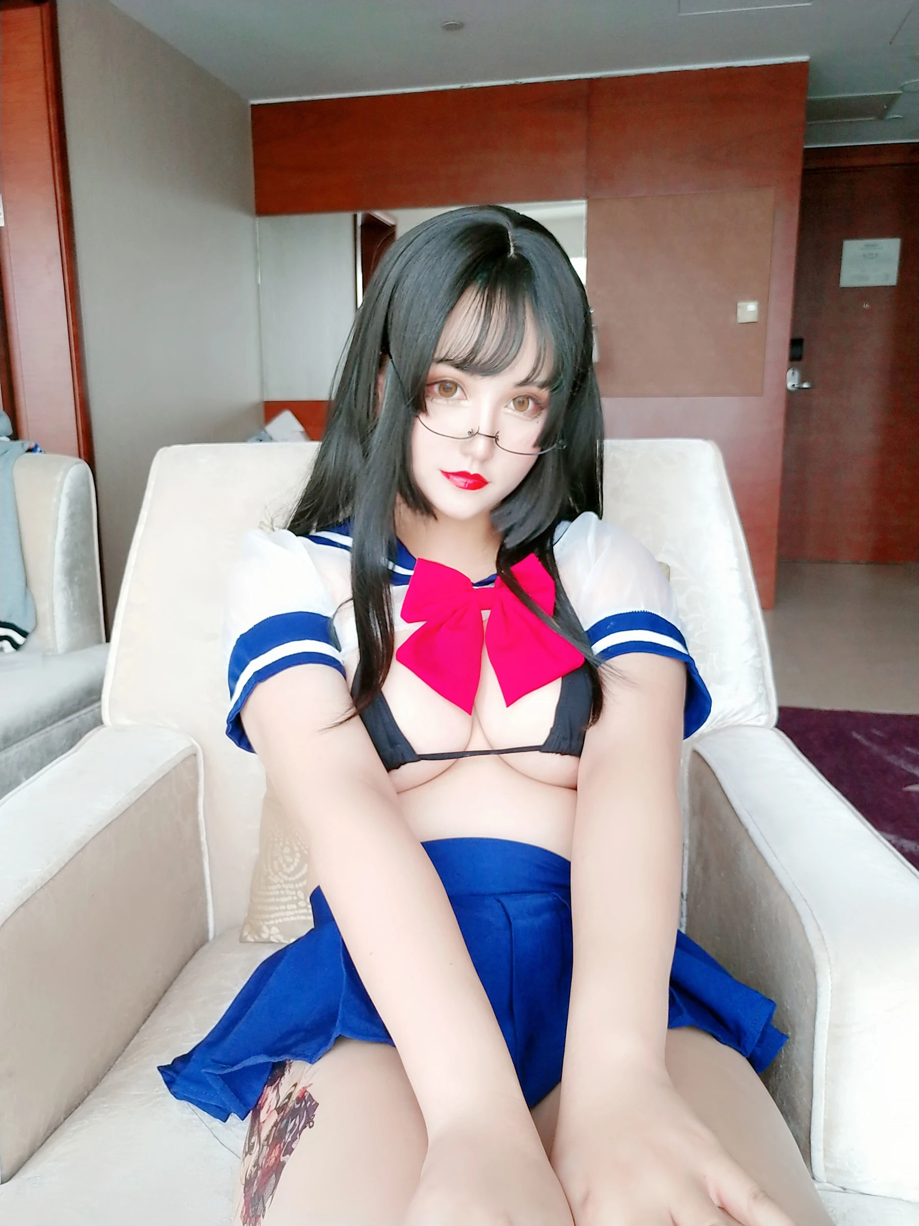 [美女]高雨含超清圖集作品：戶外攝影魅惑凸顯高雨含身材曲線格調綻放寫真集 - 1