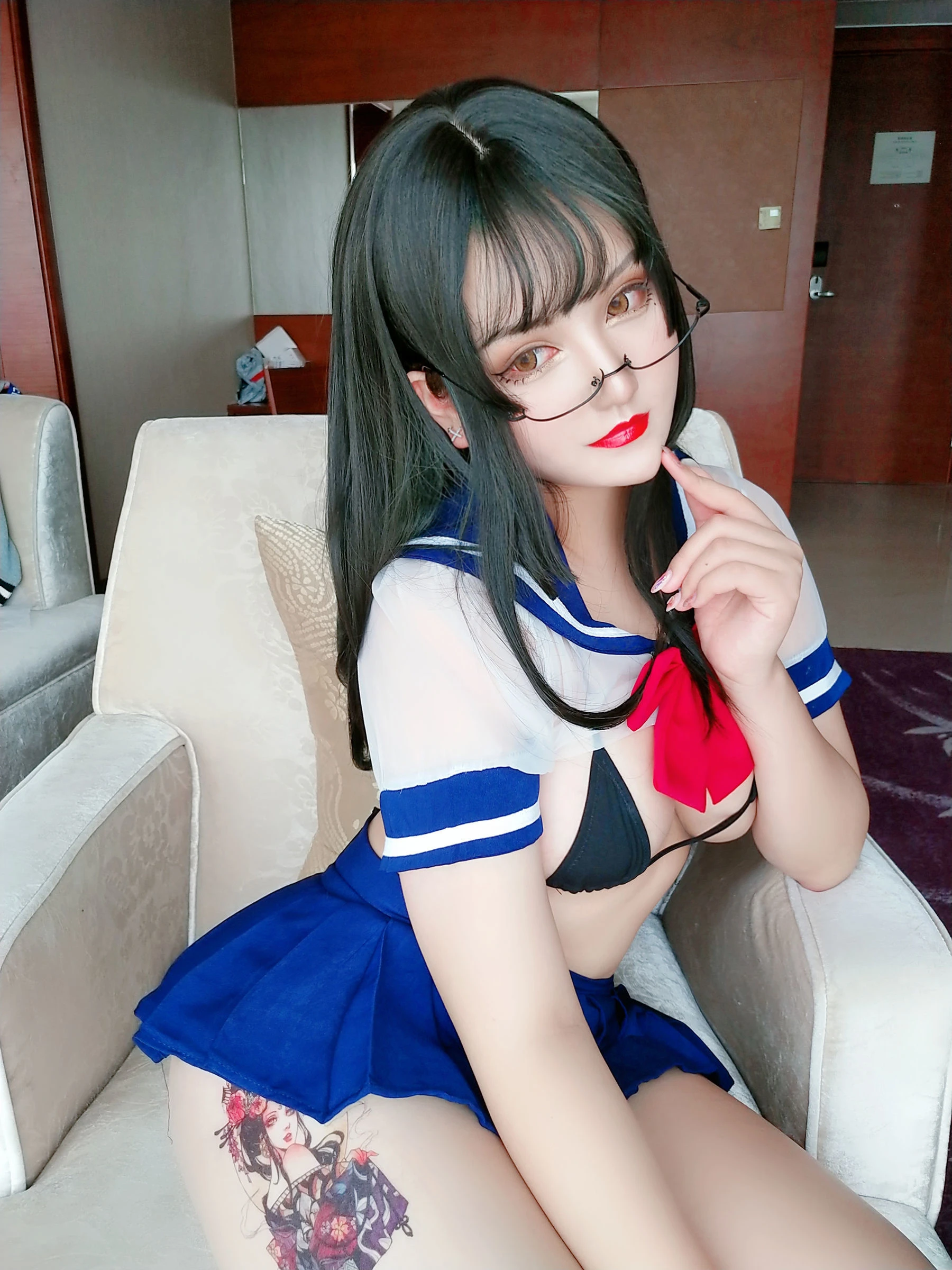 [美女]高雨含超清圖集作品：戶外攝影魅惑凸顯高雨含身材曲線格調綻放寫真集 - 14