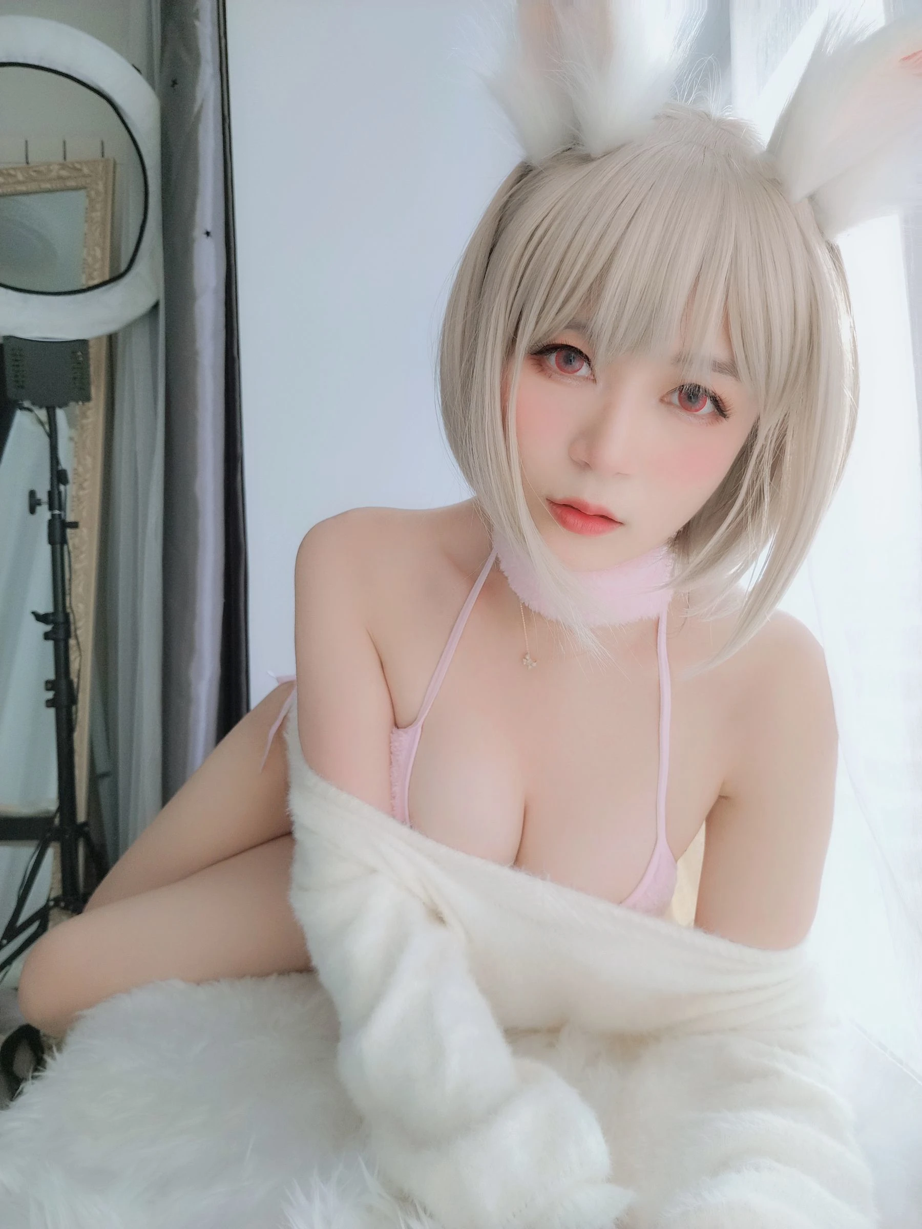 [御姐]唐雨桐唐雨桐性感風採作品大賞：攝影棚珍藏作品演繹身材誘惑美學 - 15