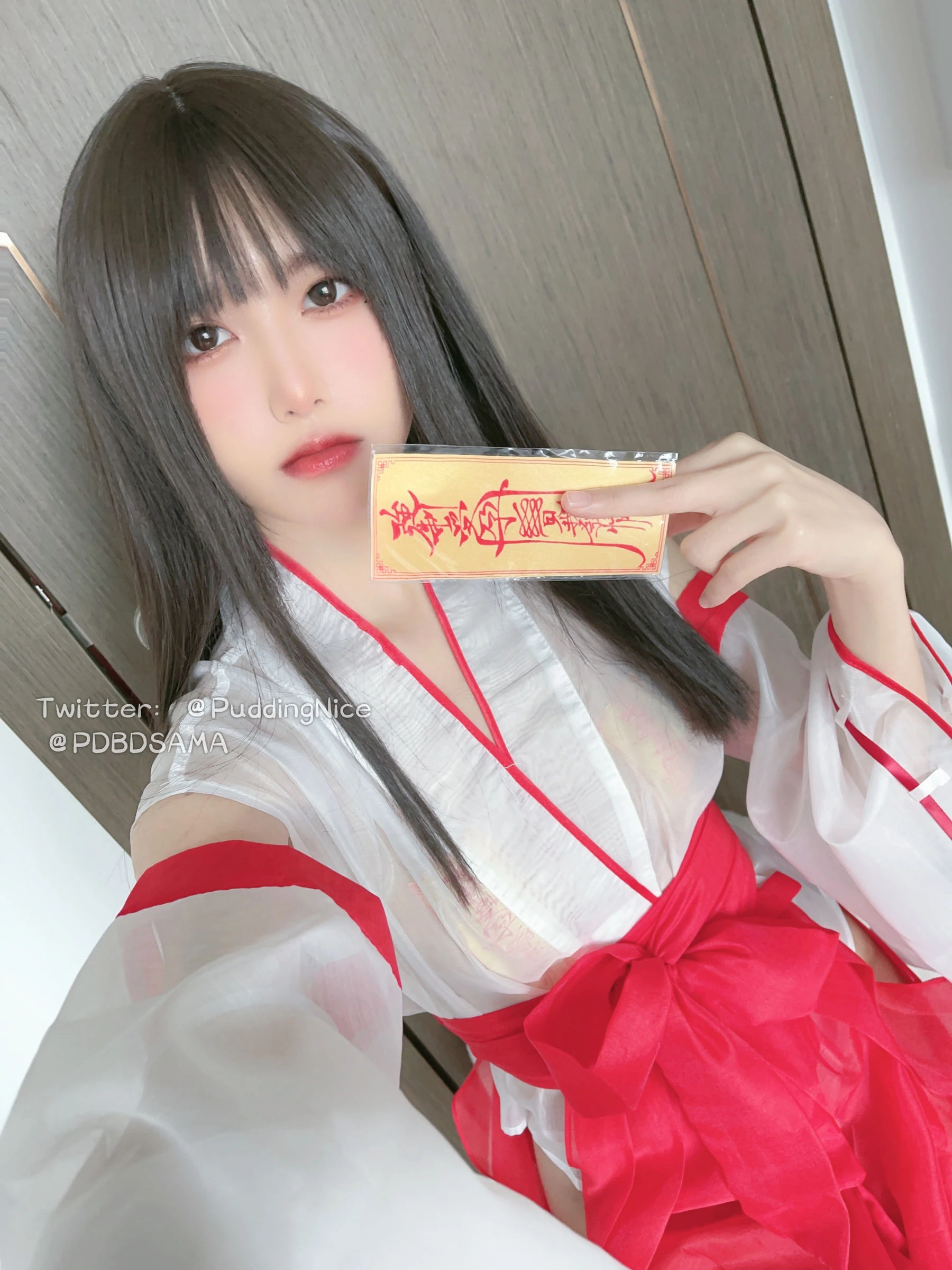 [車模]劉詩涵劉詩涵室內獨家圖集：性感韻味釋放美胸誘惑詮釋寫真大片 - 11