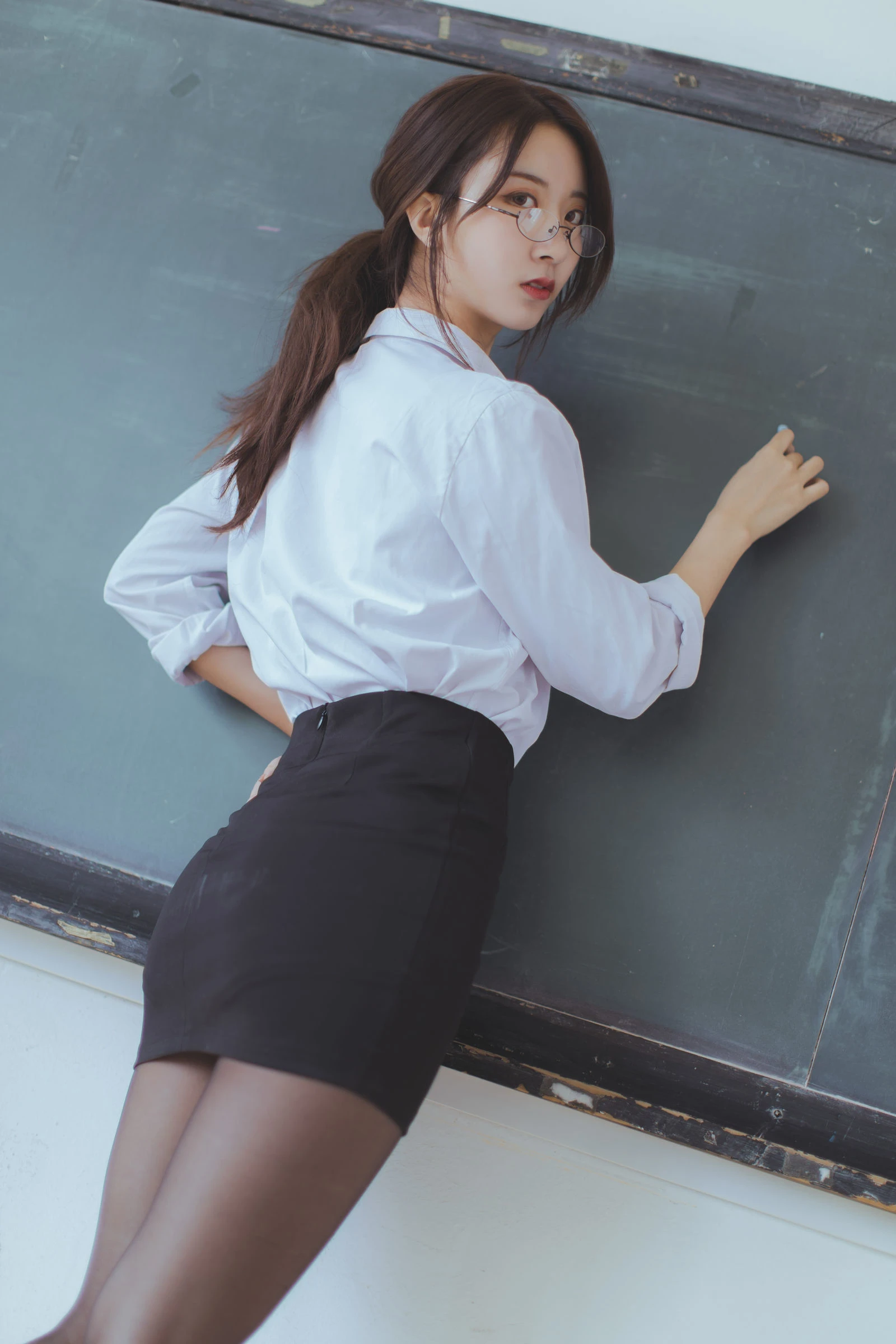 [小蘿莉]彭靜雅藝術攝影大師作：彭靜雅清純於自然光凸顯美胸風採首發演繹 - 13