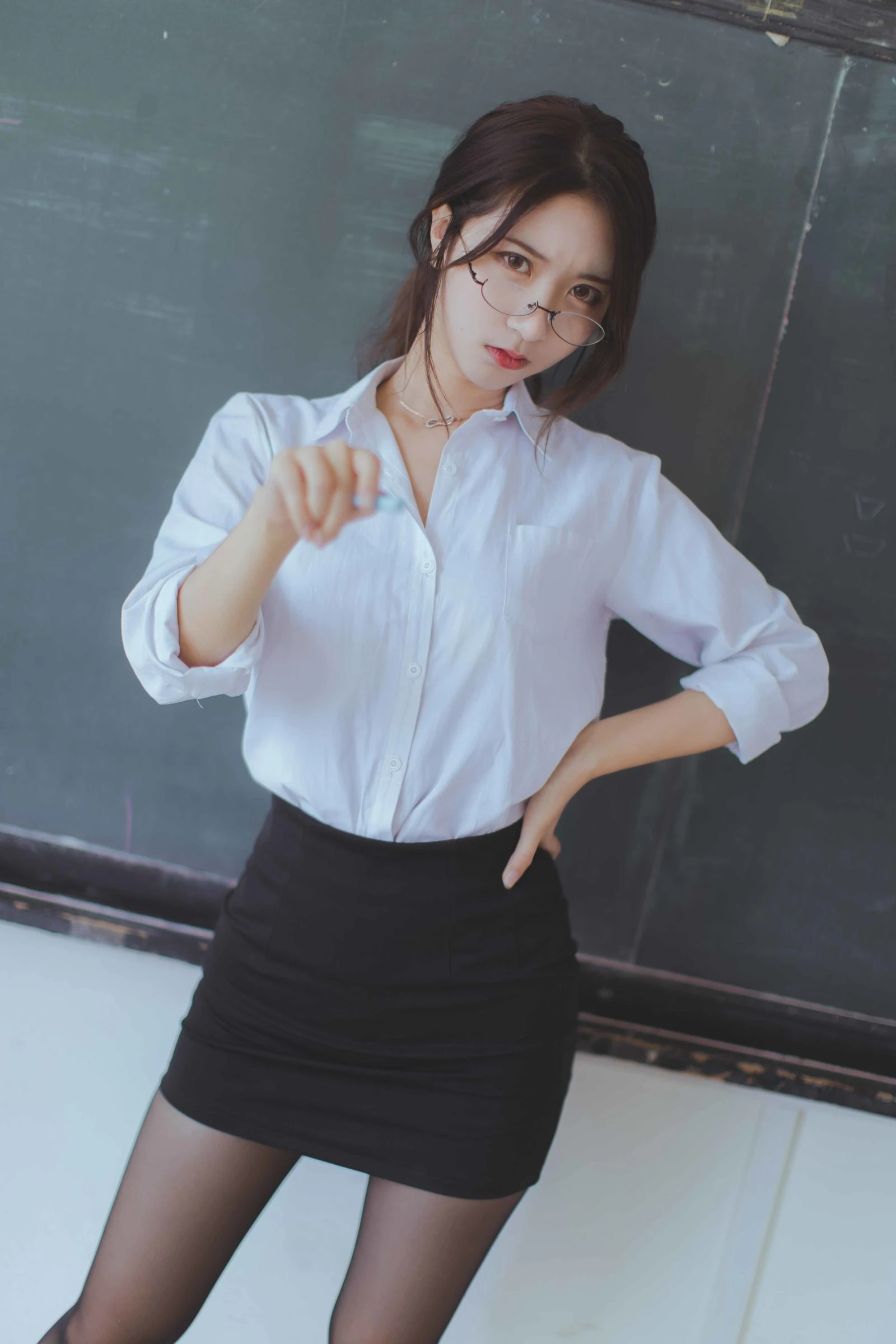 [小蘿莉]彭靜雅藝術攝影大師作：彭靜雅清純於自然光凸顯美胸風採首發演繹 - 9