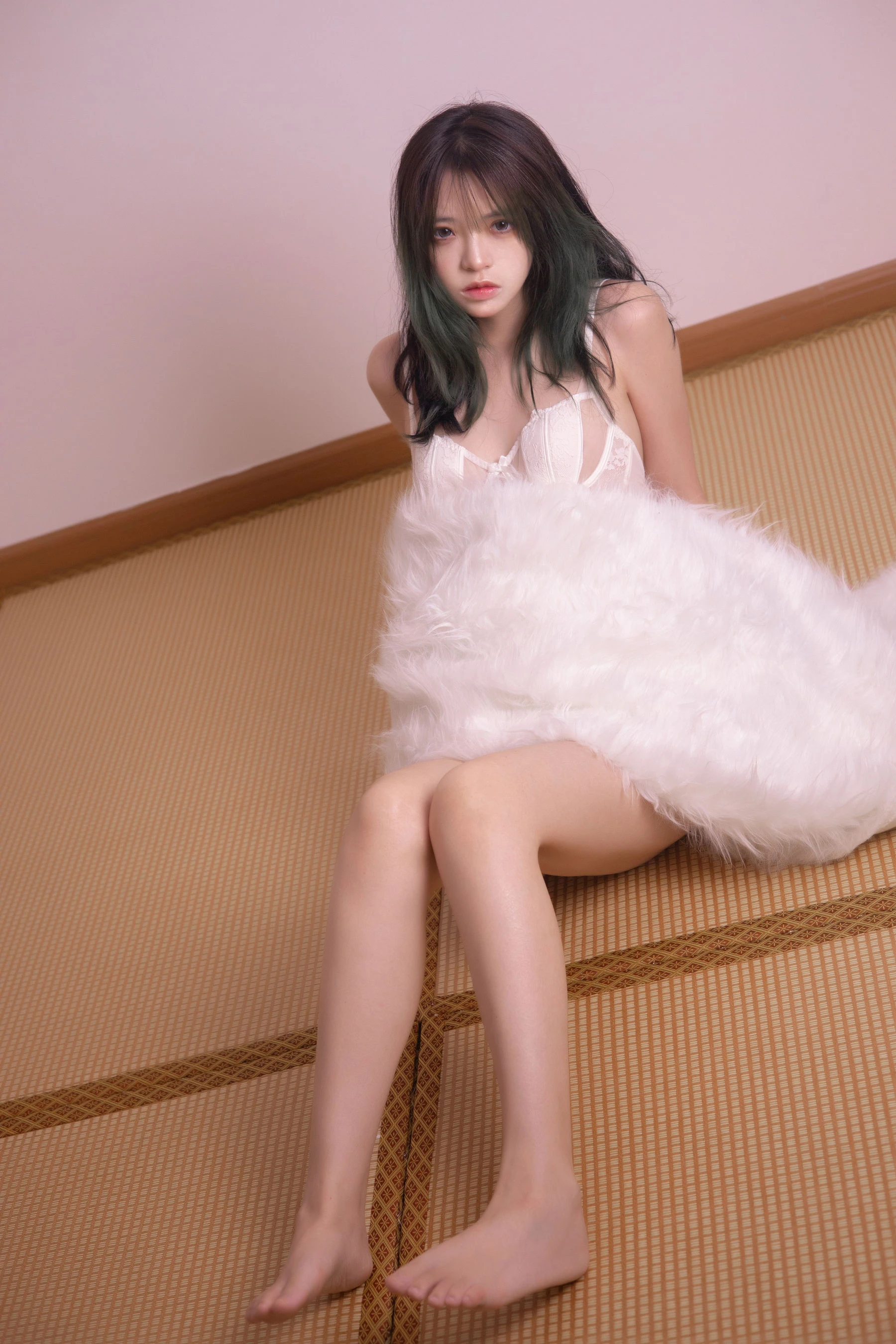 [熟女]劉欣妍劉欣妍街拍珍藏圖集：優雅格調釋放身材誘惑詮釋寫真大片 - 4