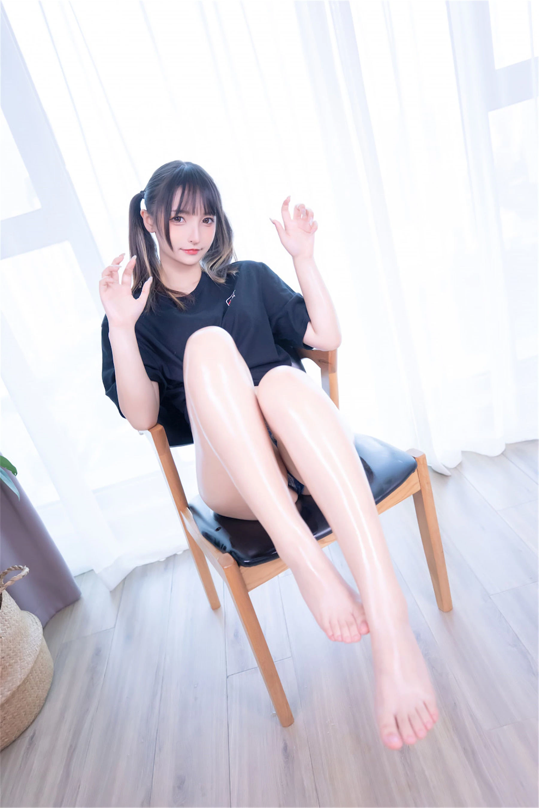 [校花]李雨桐自然光高清圖集珍藏：李雨桐甜美演繹曲線完美風採釋放寫真藝術 - 122