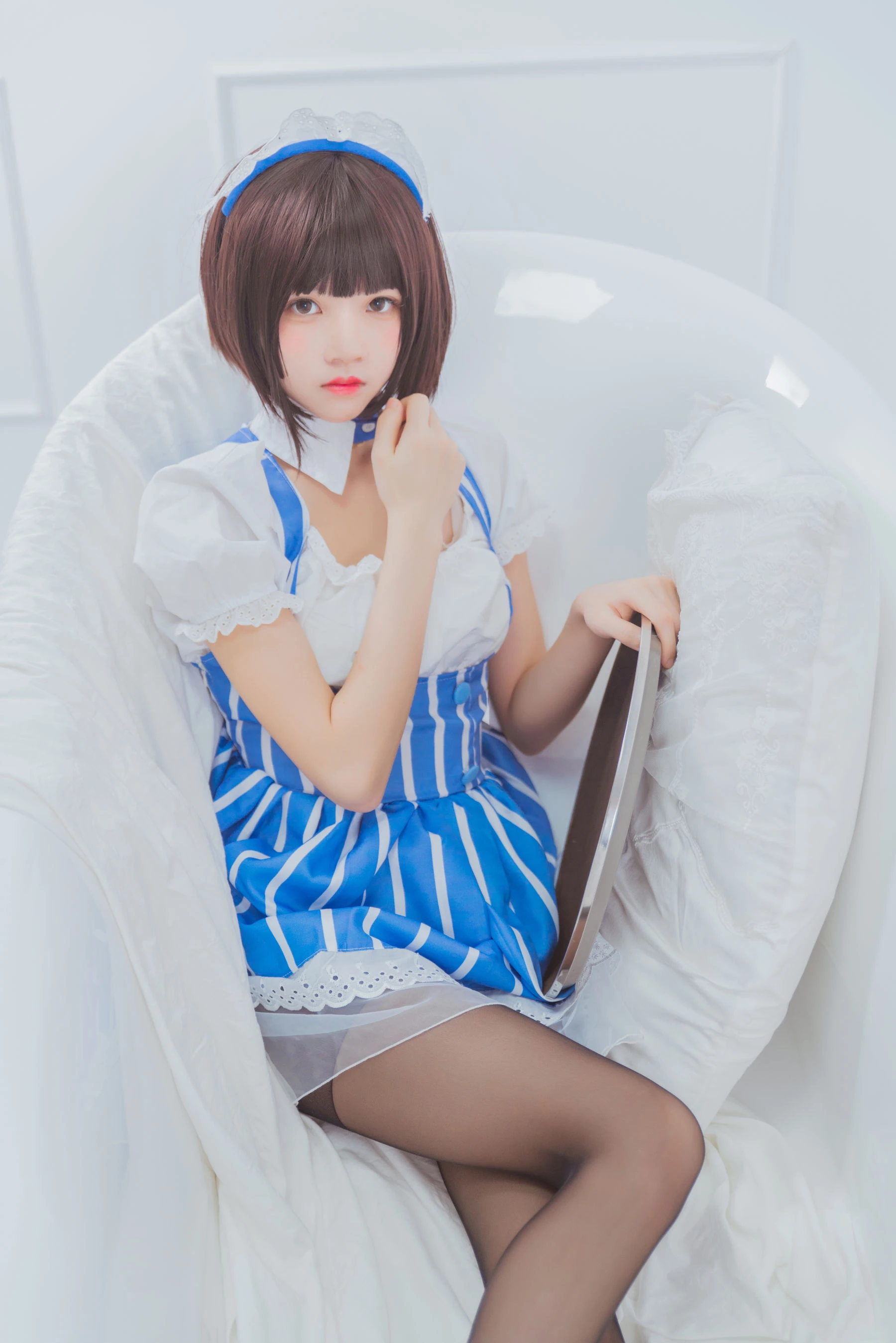 [甜心]周欣妍周欣妍私藏珍藏寫真：攝影棚清純風情演繹長腿寫真合集 - 24